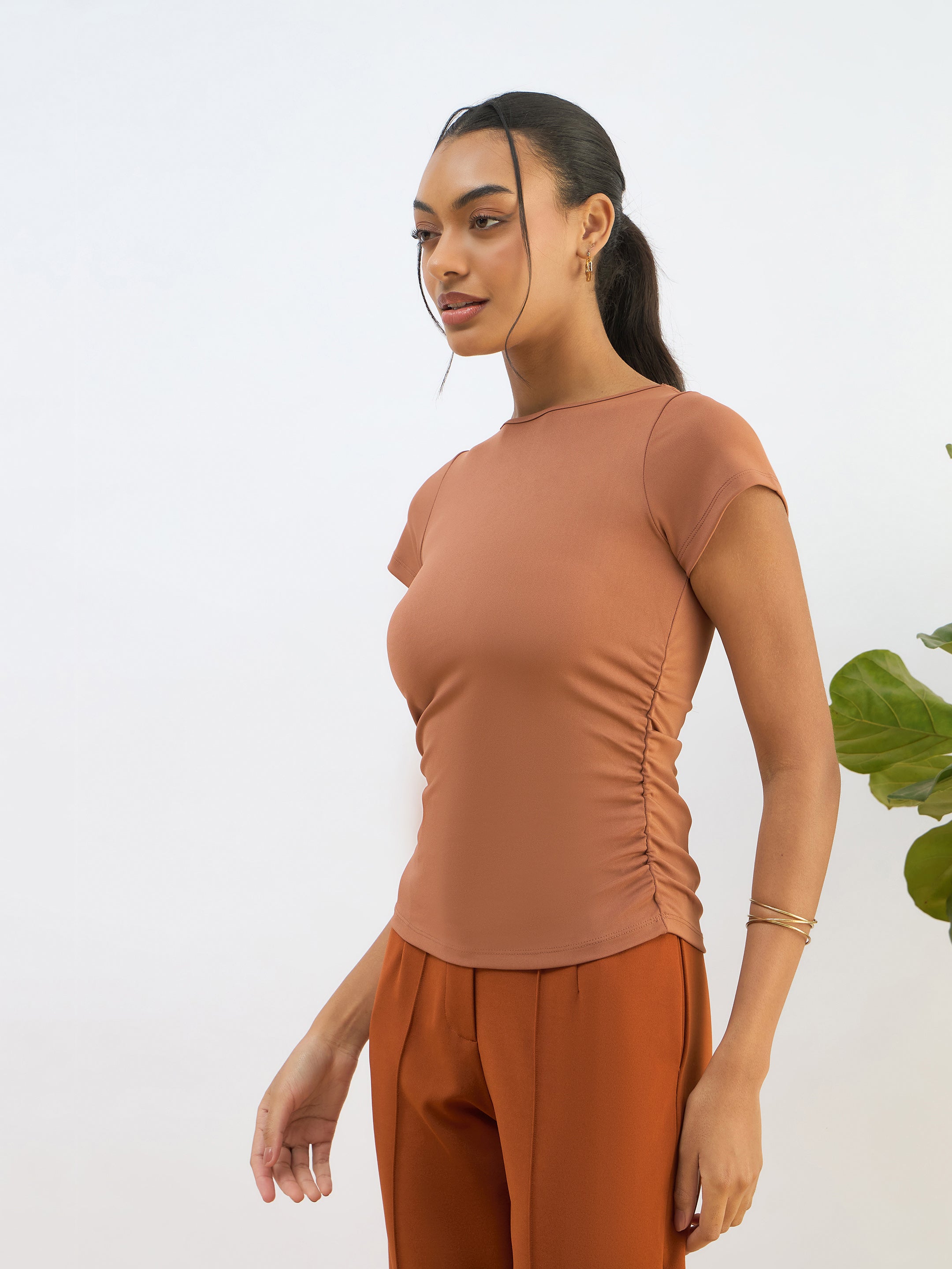 Women Rust Knitted Short Sleeve Ruched Crop Top-SFTOPS42267