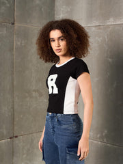 Women Black & White R-Print Fitted T-Shirt-SFTOPS42366