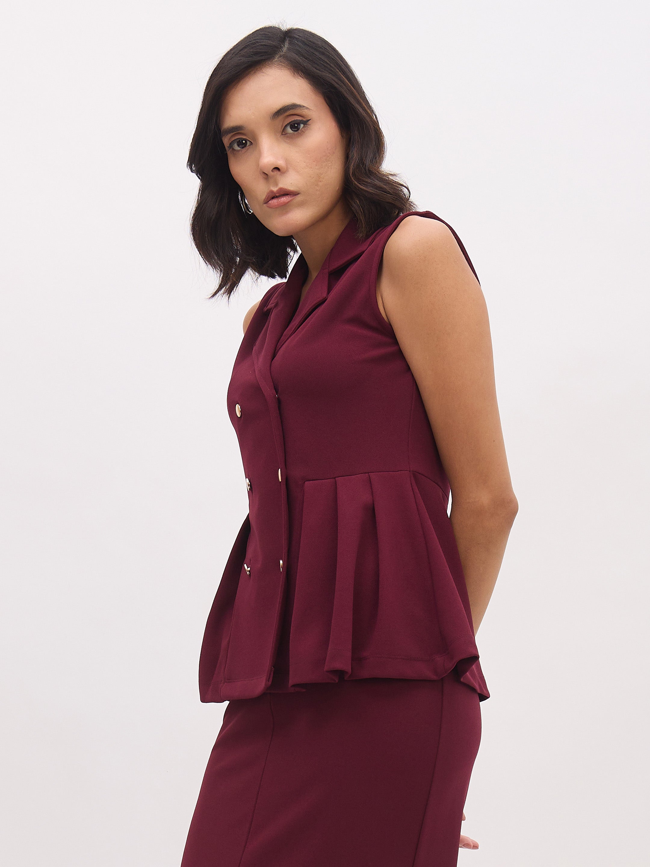 Women Burgundy Sleeveless Notch Collar Button Top-SFTOPS42428