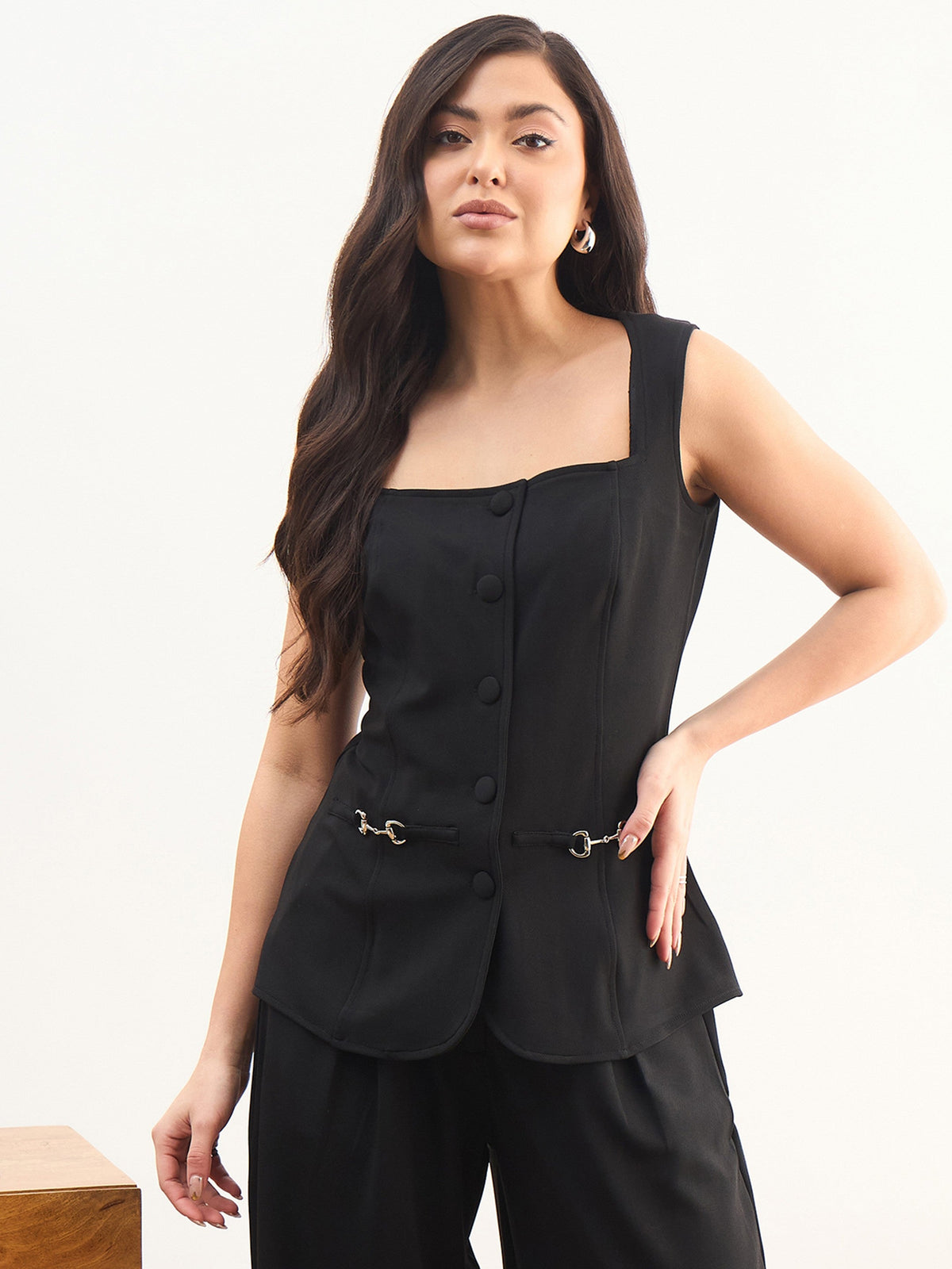 Women Black Rhombus Neck Sleeveless Front Button Top