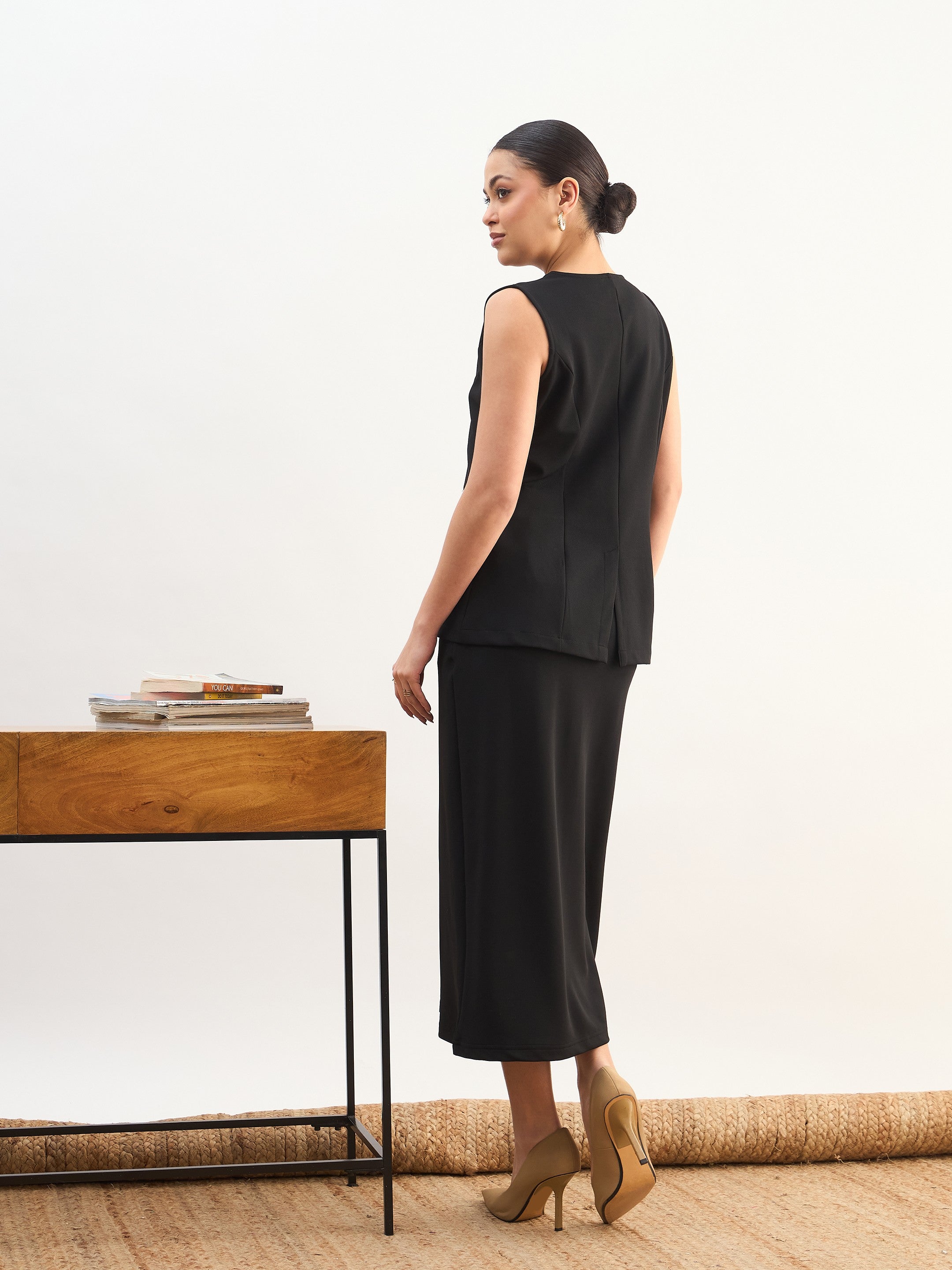 DesiQlo Black Round Neck Vest Top With Front Slit Midi Skirt - Bl