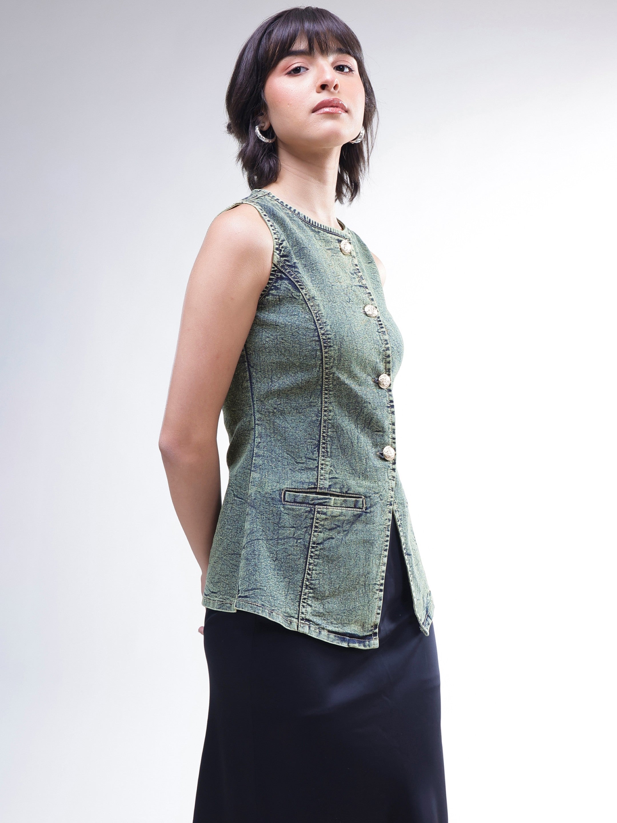 DesiQlo Green Washed Denim Sleeveless Waistcoat - Green