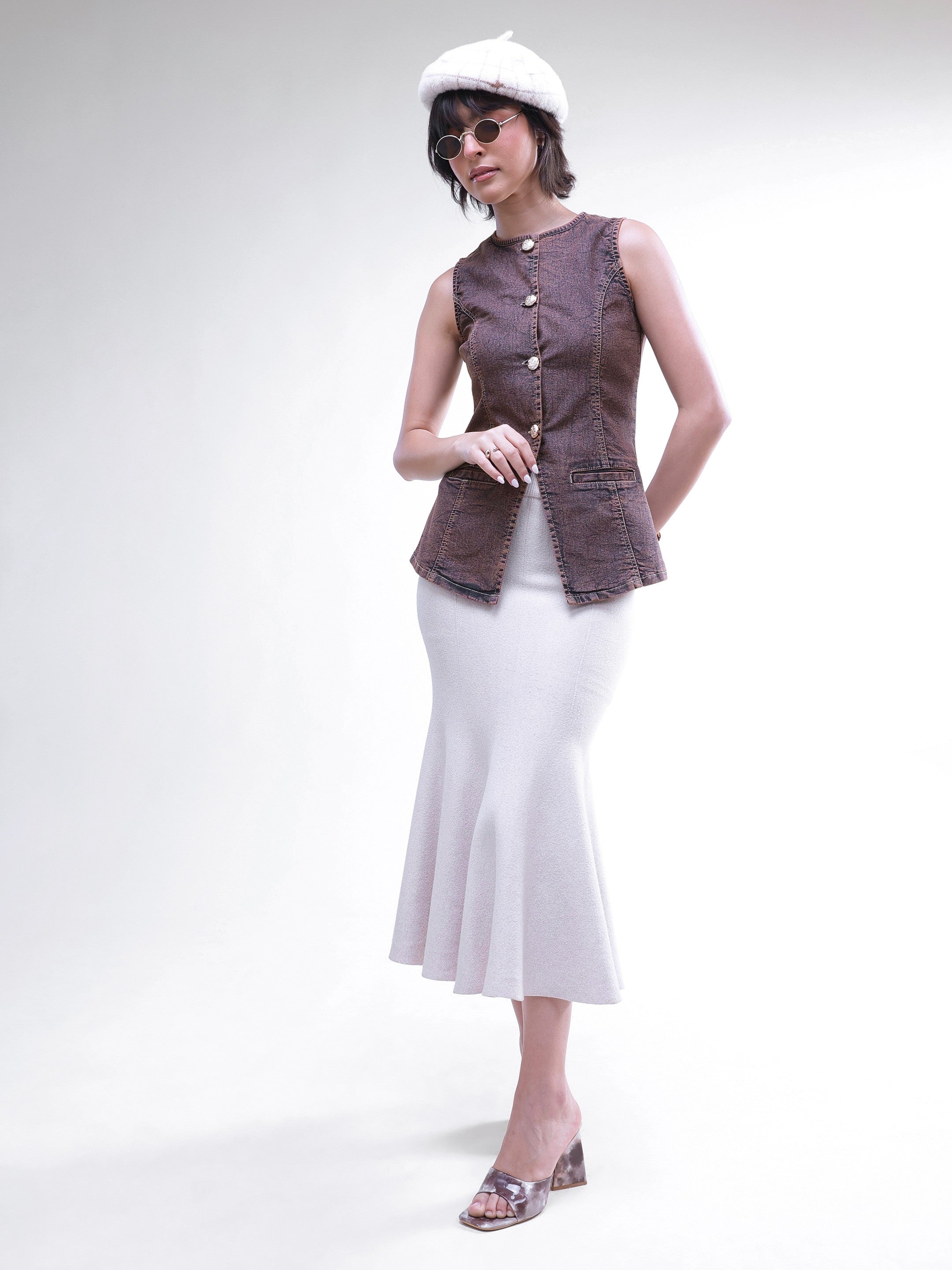 DesiQlo Brown Washed Denim Sleeveless Waistcoat - Brown