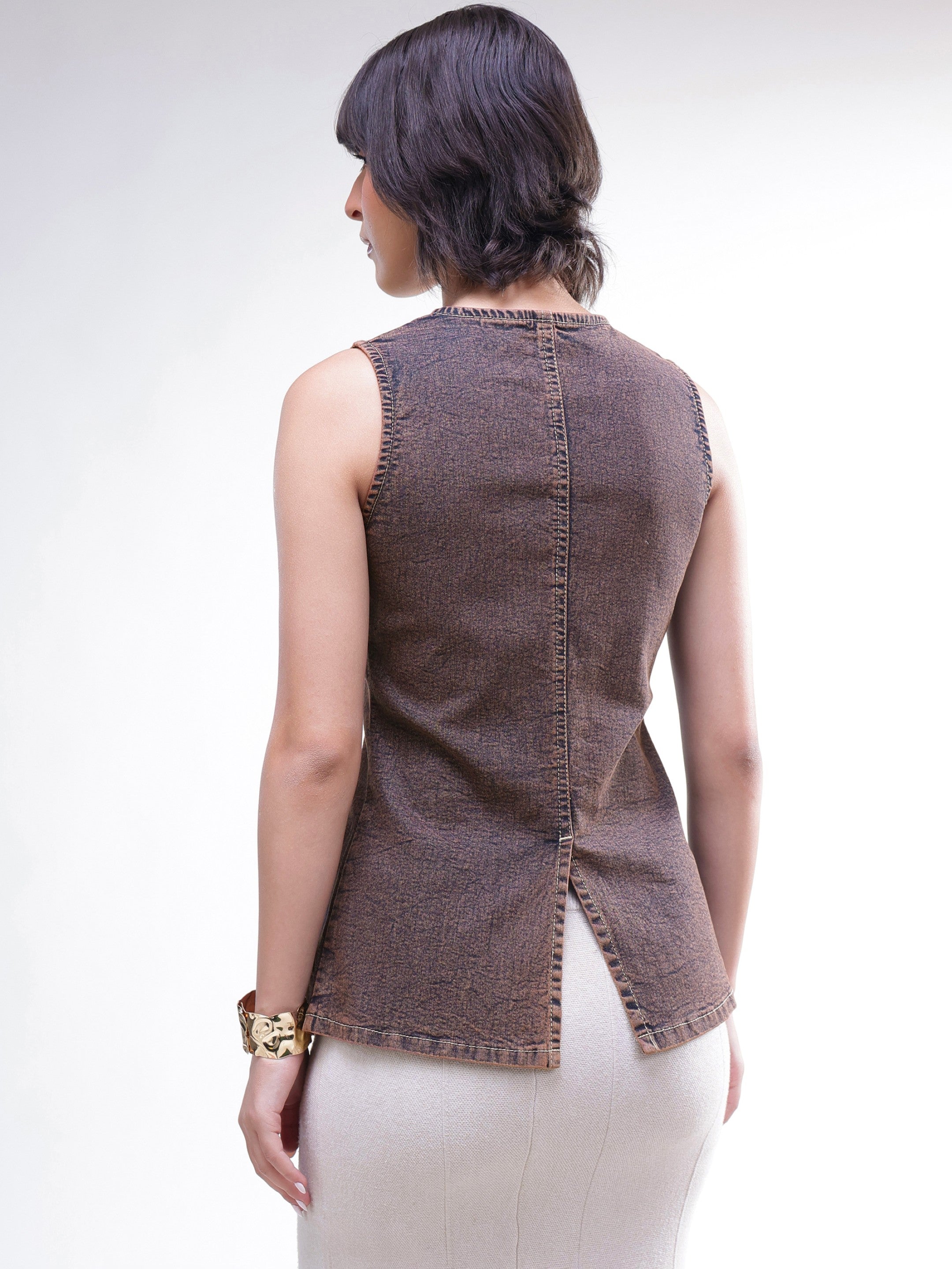 DesiQlo Brown Washed Denim Sleeveless Waistcoat - Brown