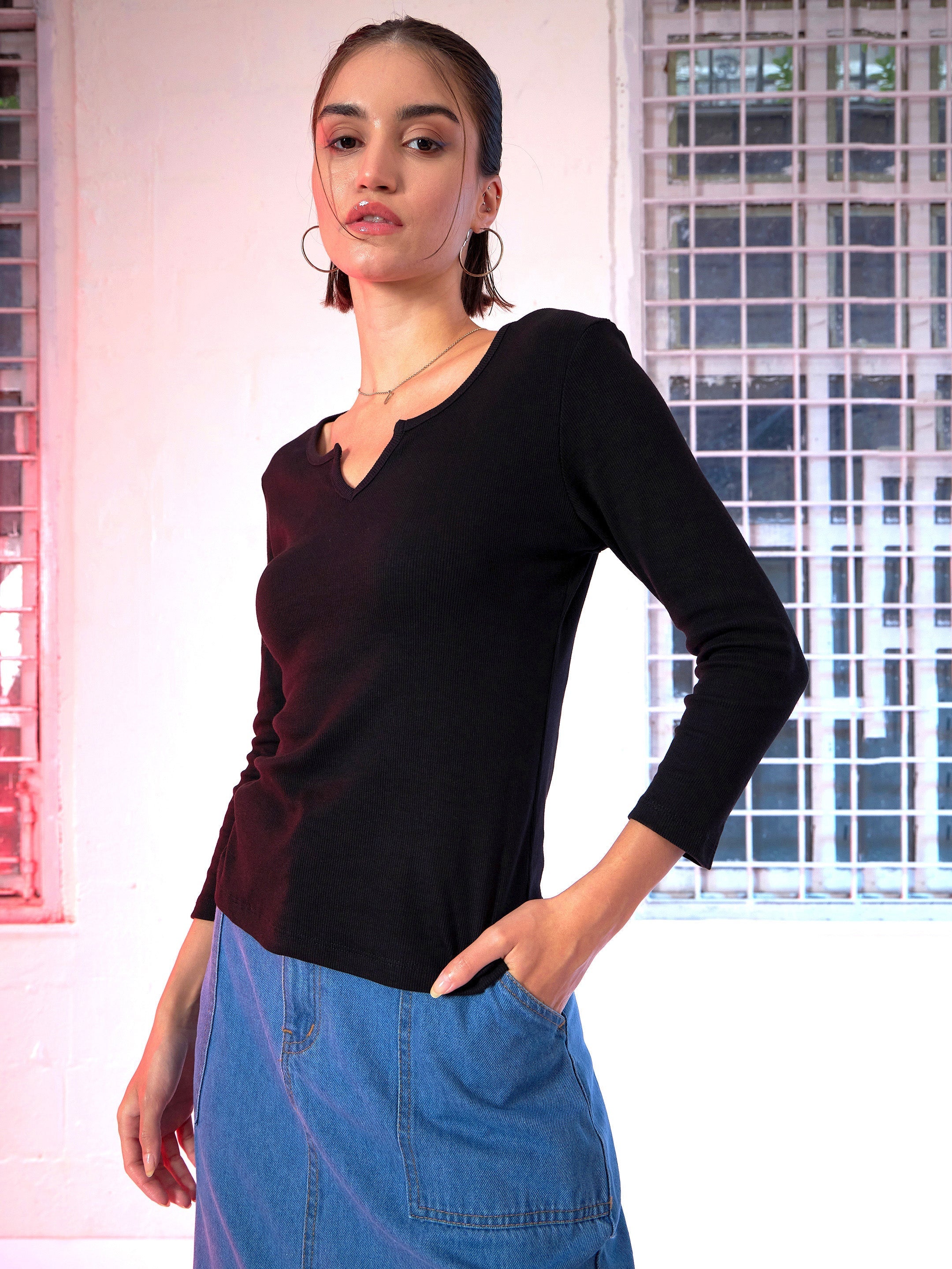 Women Black Rib V-Neck T-Shirt-SFTOPS4872
