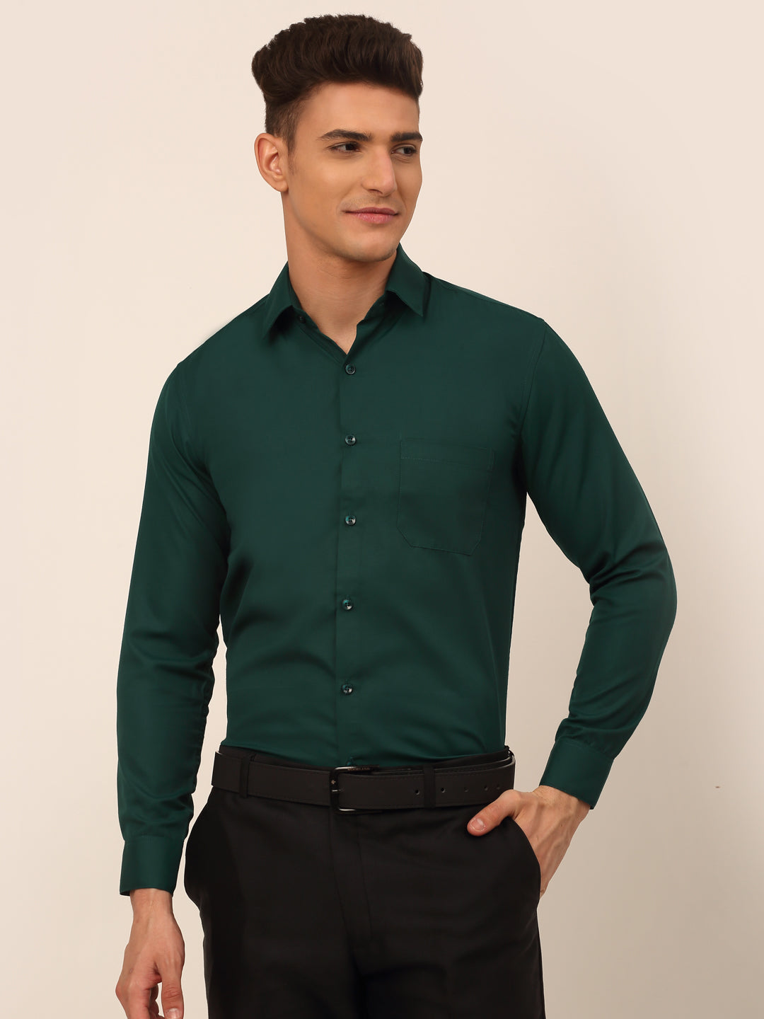 DesiQlo Men Solid Formal Shirt - Green