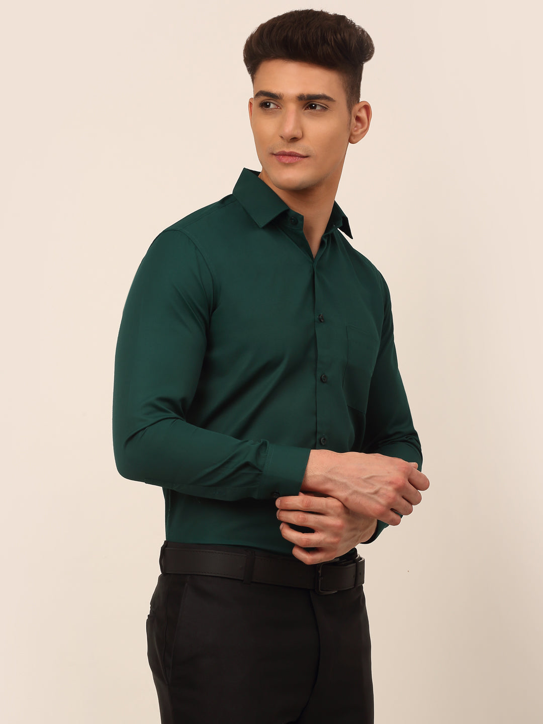 DesiQlo Men Solid Formal Shirt - Green