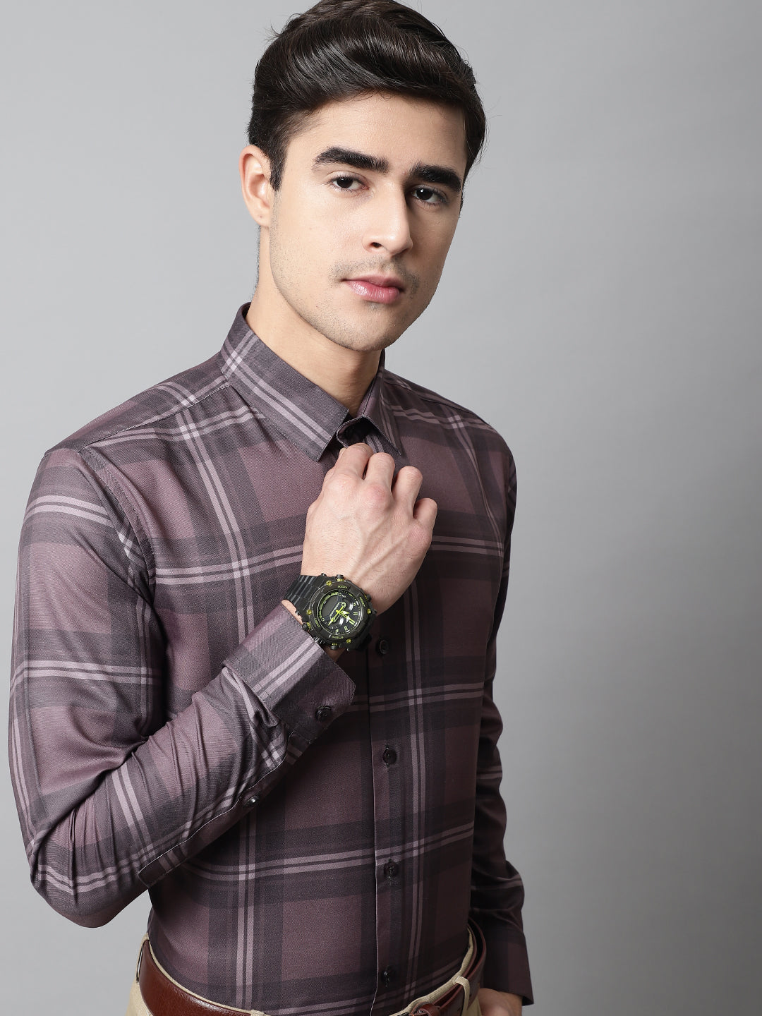 DesiQlo Men Checked Formal Shirt - Brown