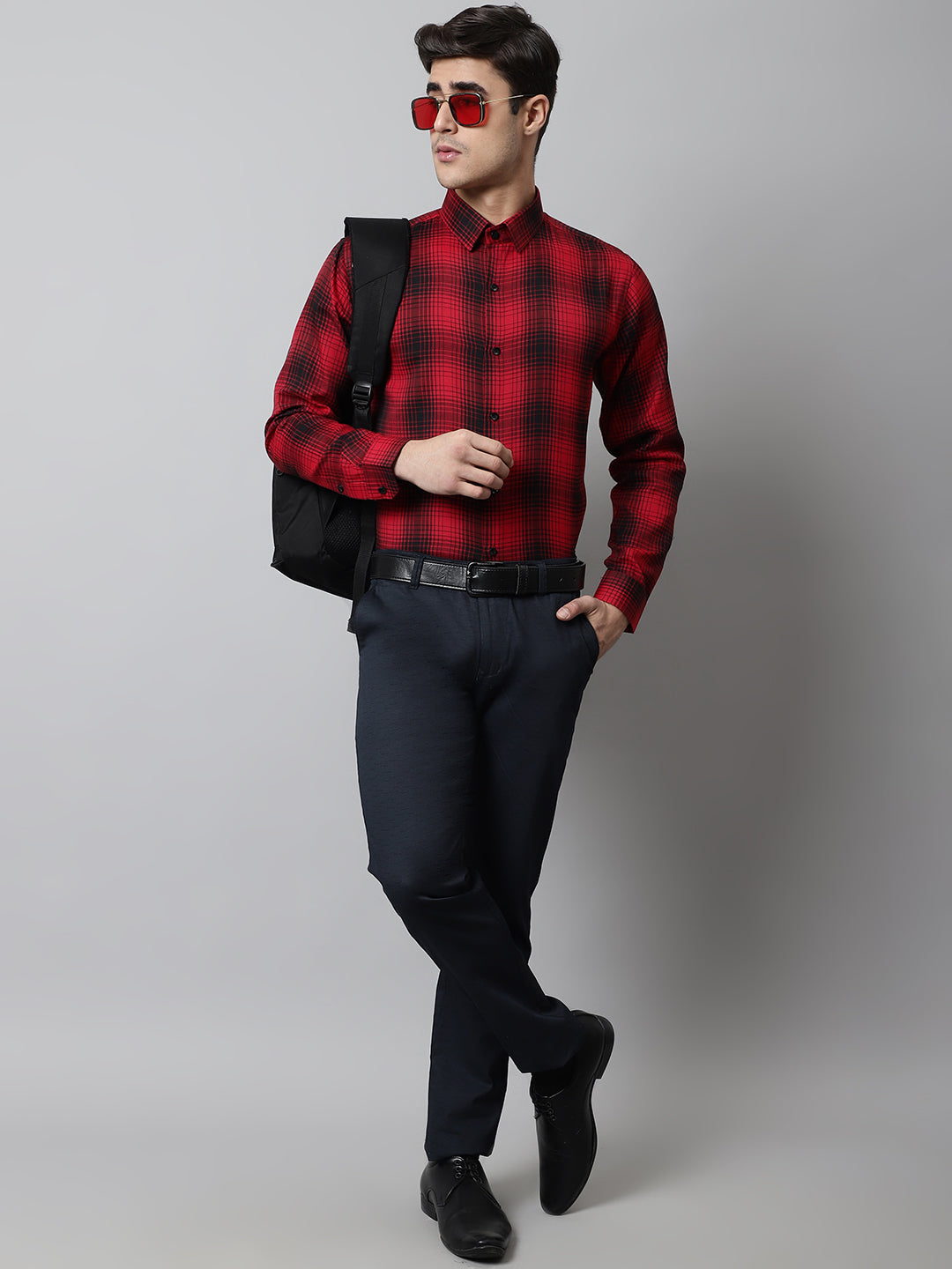 DesiQlo Men Checked Formal Shirt - Red
