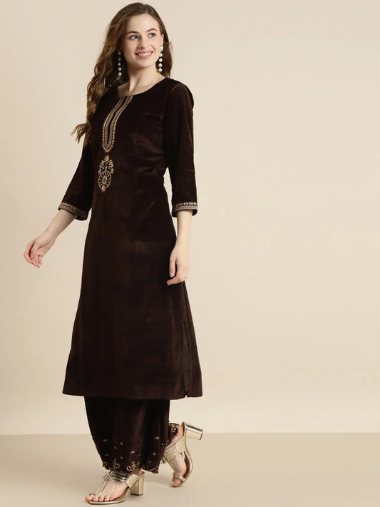 Brown Velvet Zari Embroidered Straight Kurta 1080