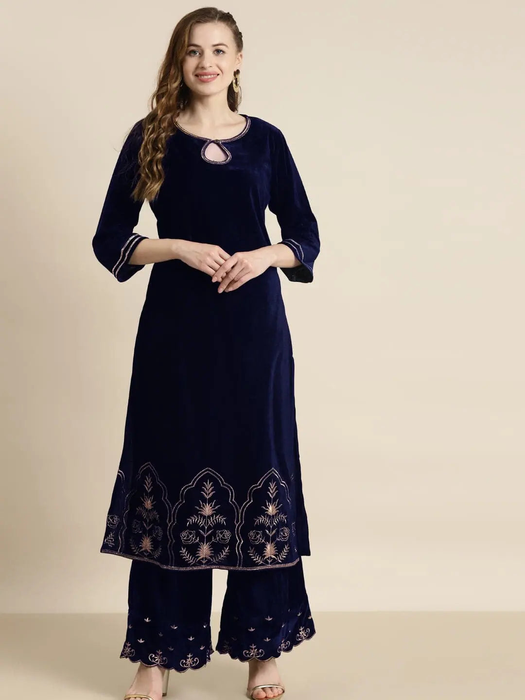 Navy Velvet Hem Zari Embroidered Kurta