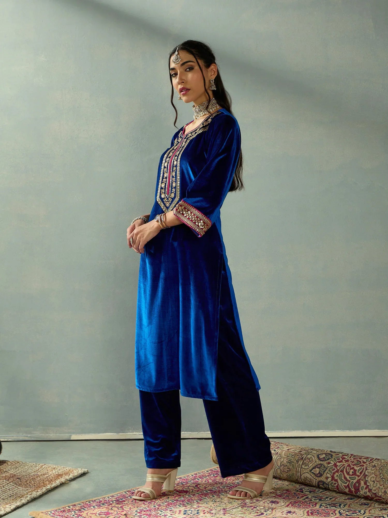 Royal Blue Velvet Women's Kurta Sets | Indian Kurta Design
