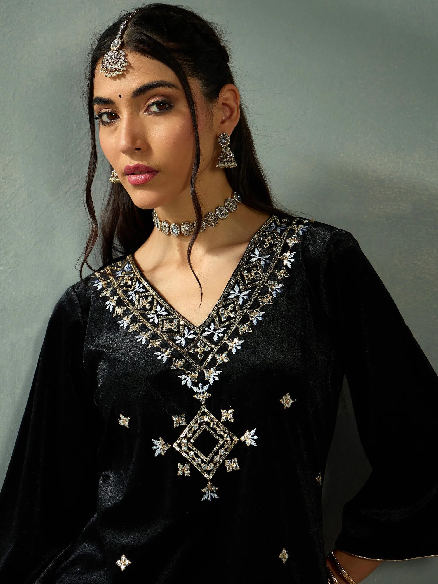 Black Velvet Women's Kurta Sets | Embroidered Indian Kurta