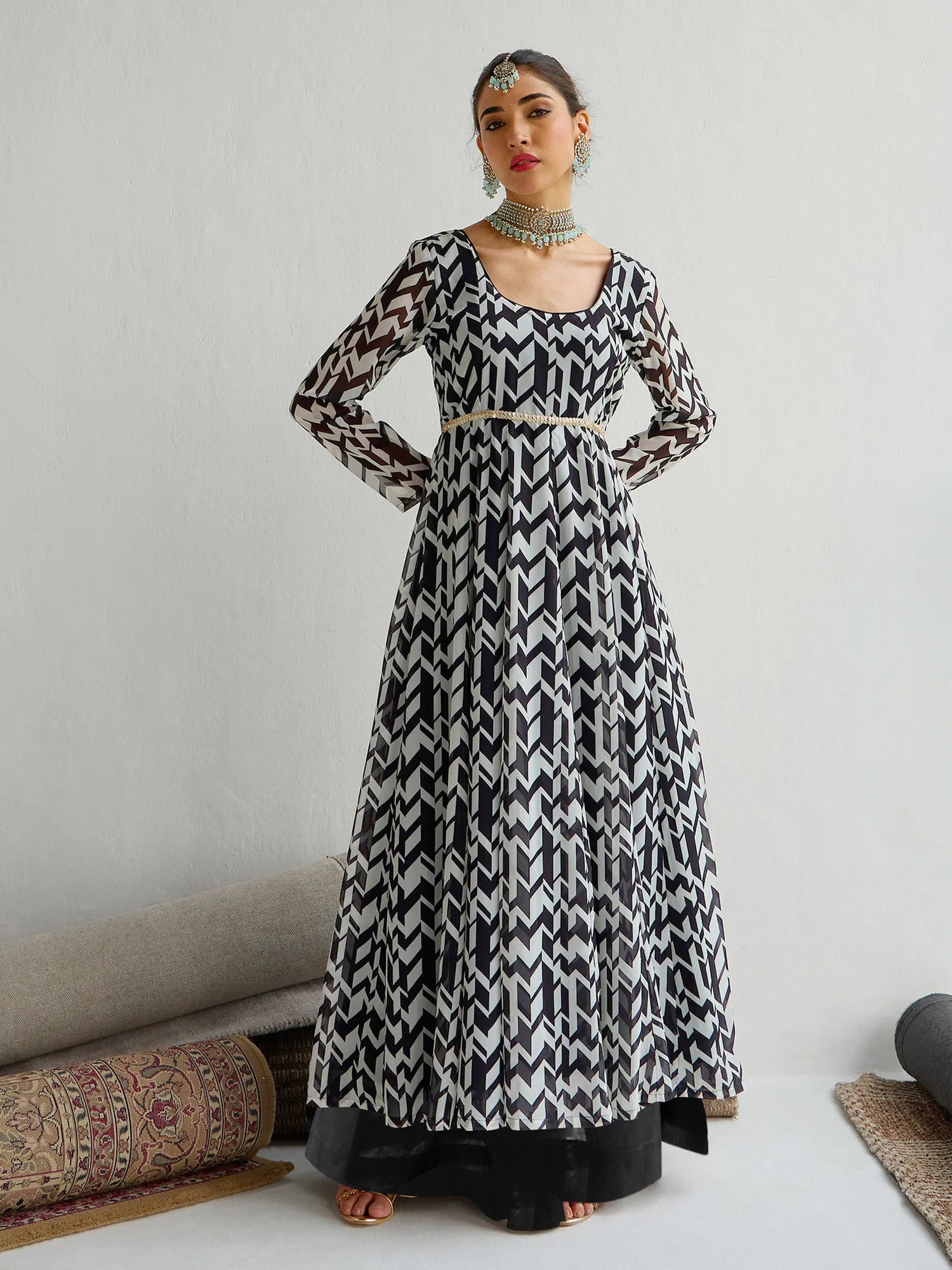 Black & White Anarkali Kurta - Georgette Anarkali Kurtis for W...