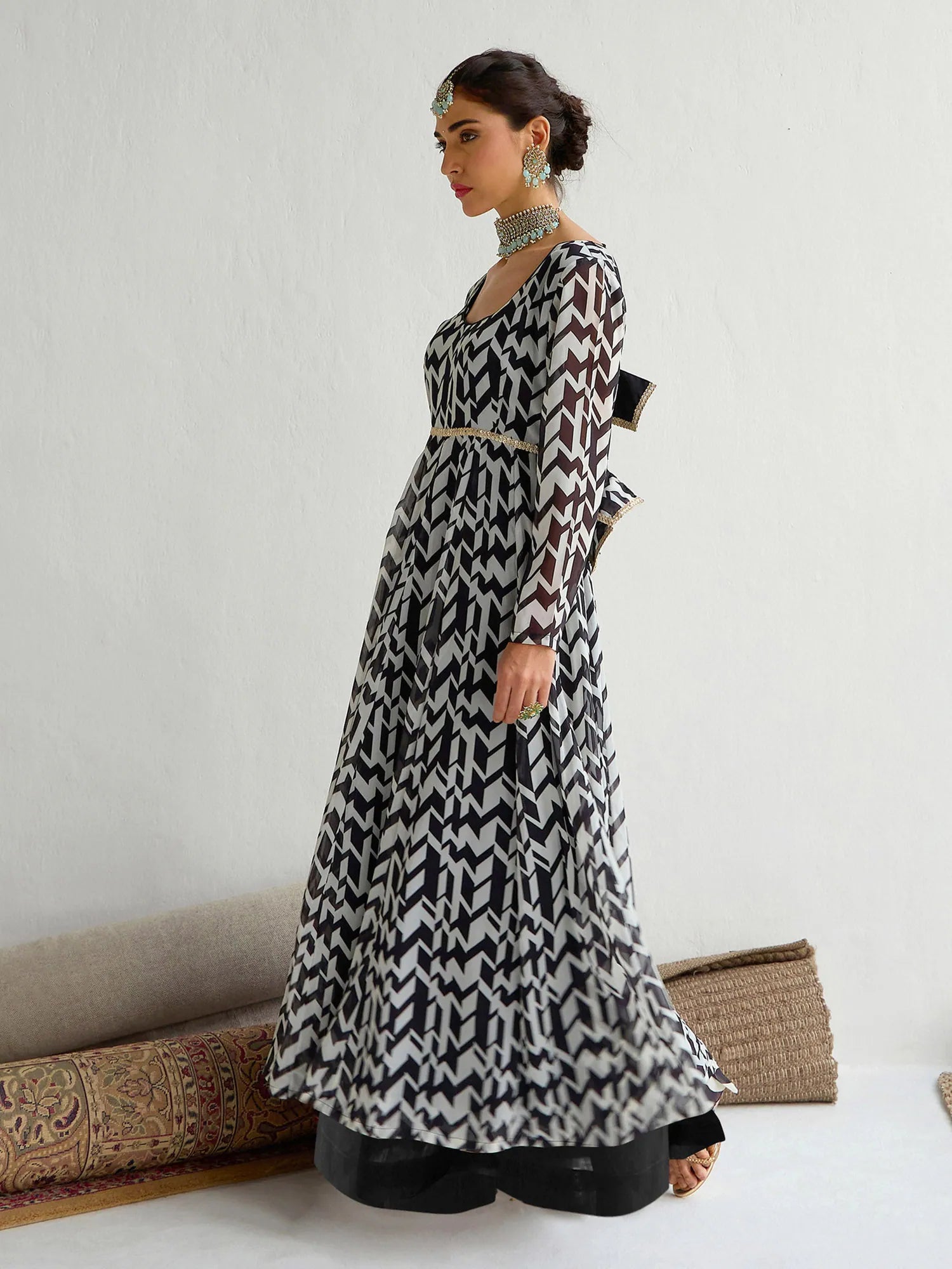 Black & White Anarkali Kurta - Georgette Anarkali Kurtis for W...