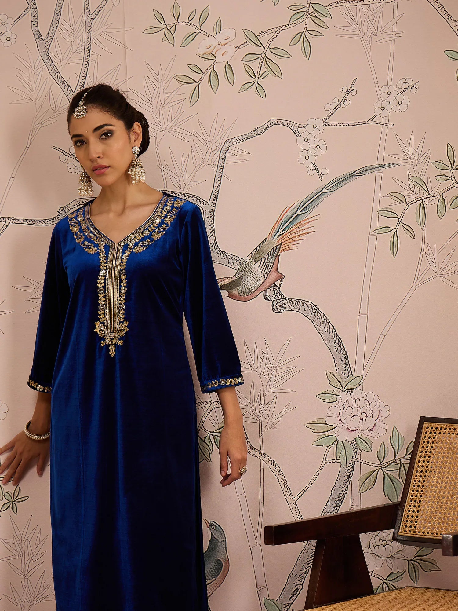Royal Blue Embroidered Velvet Kurta Set | Indian Kurta Sets