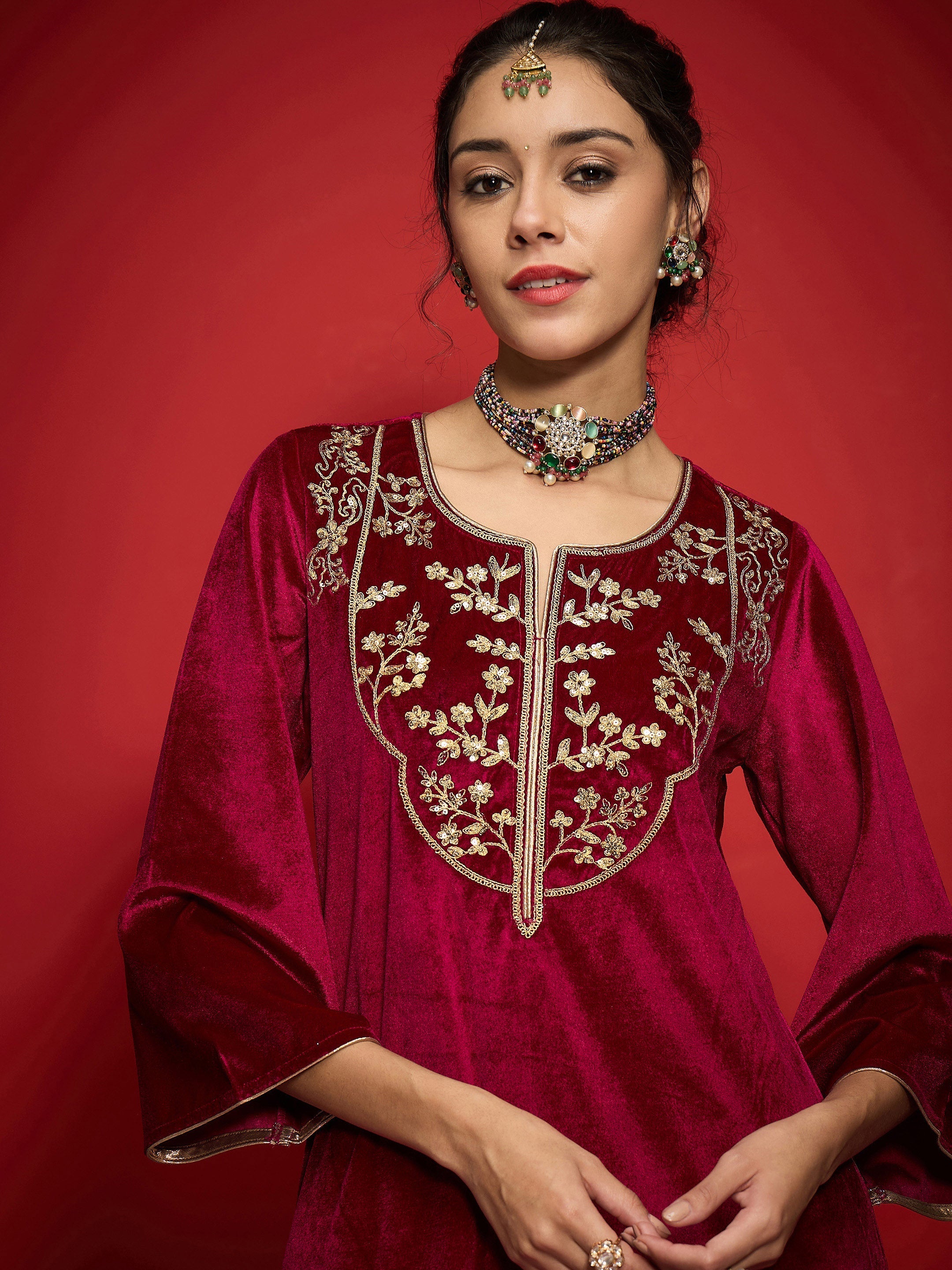 Women Fuchsia Velvet Round Neck Embroidered Kurta With Straight Pants-SHKUR00486_SHPAN50988