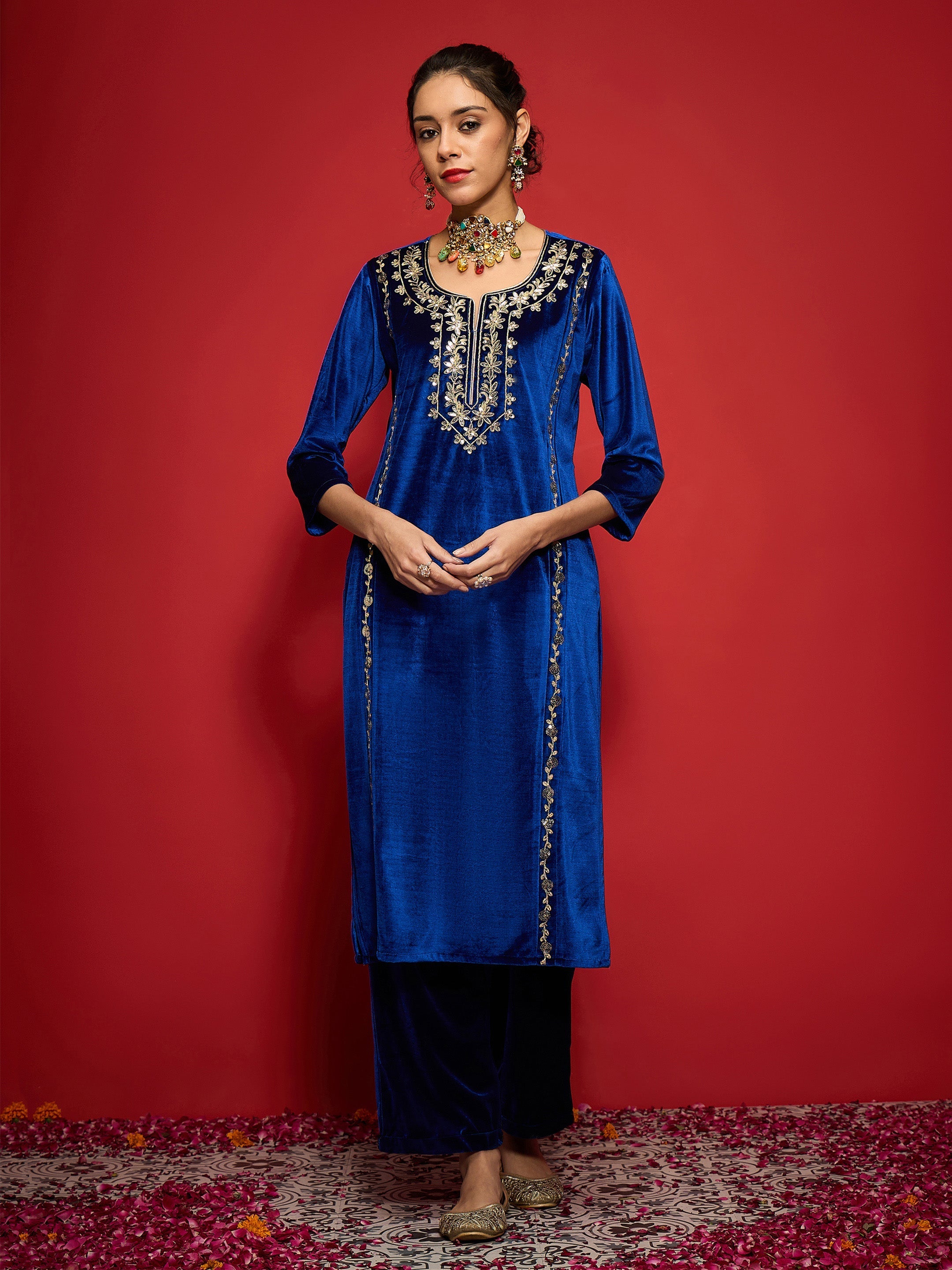 Women Royal Blue Velvet Embroidered Round Neck Kurta-SHKUR35004