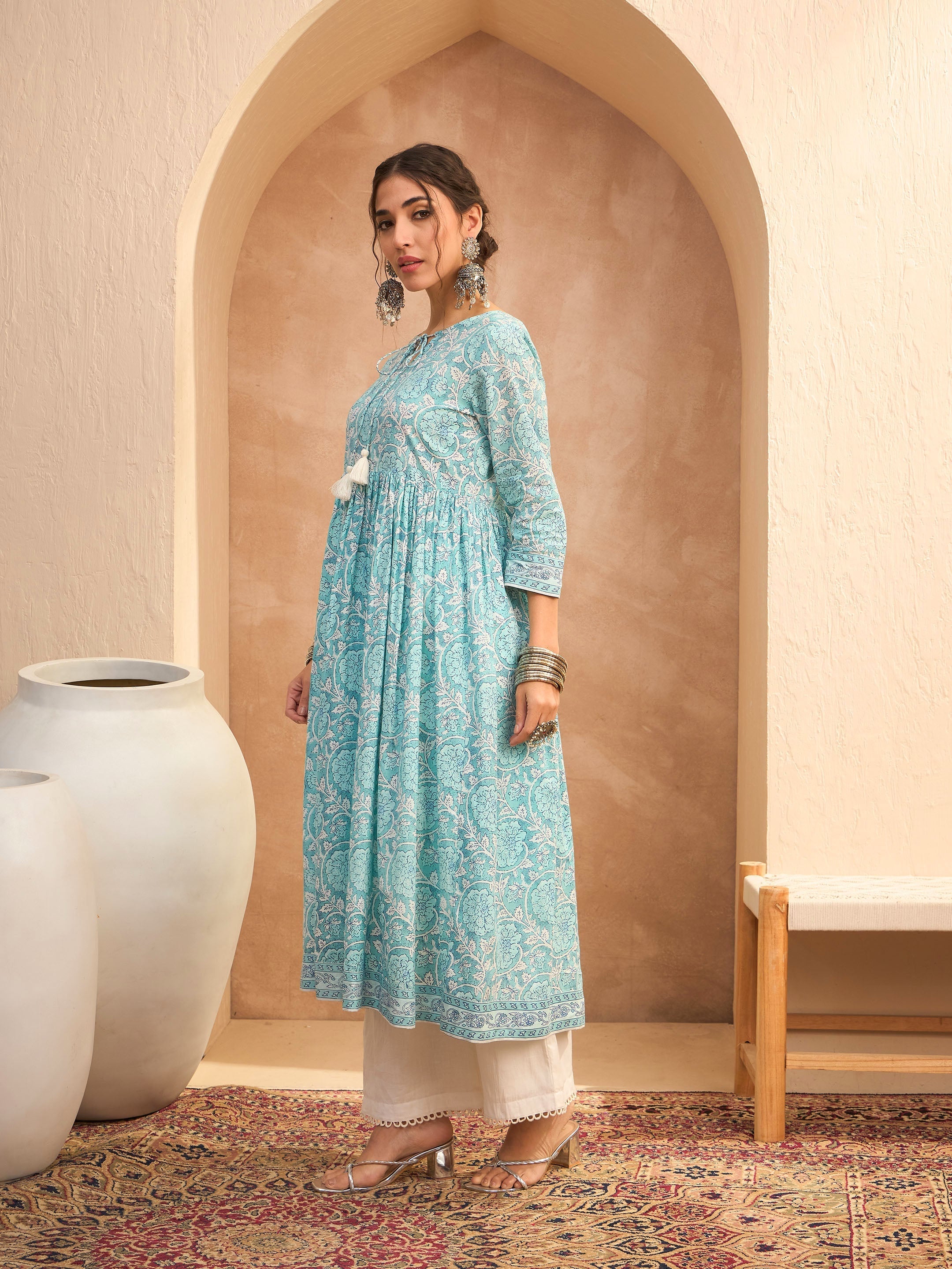 Women Blue Floral Front Dori Gathered Kurta-SHKUR35010