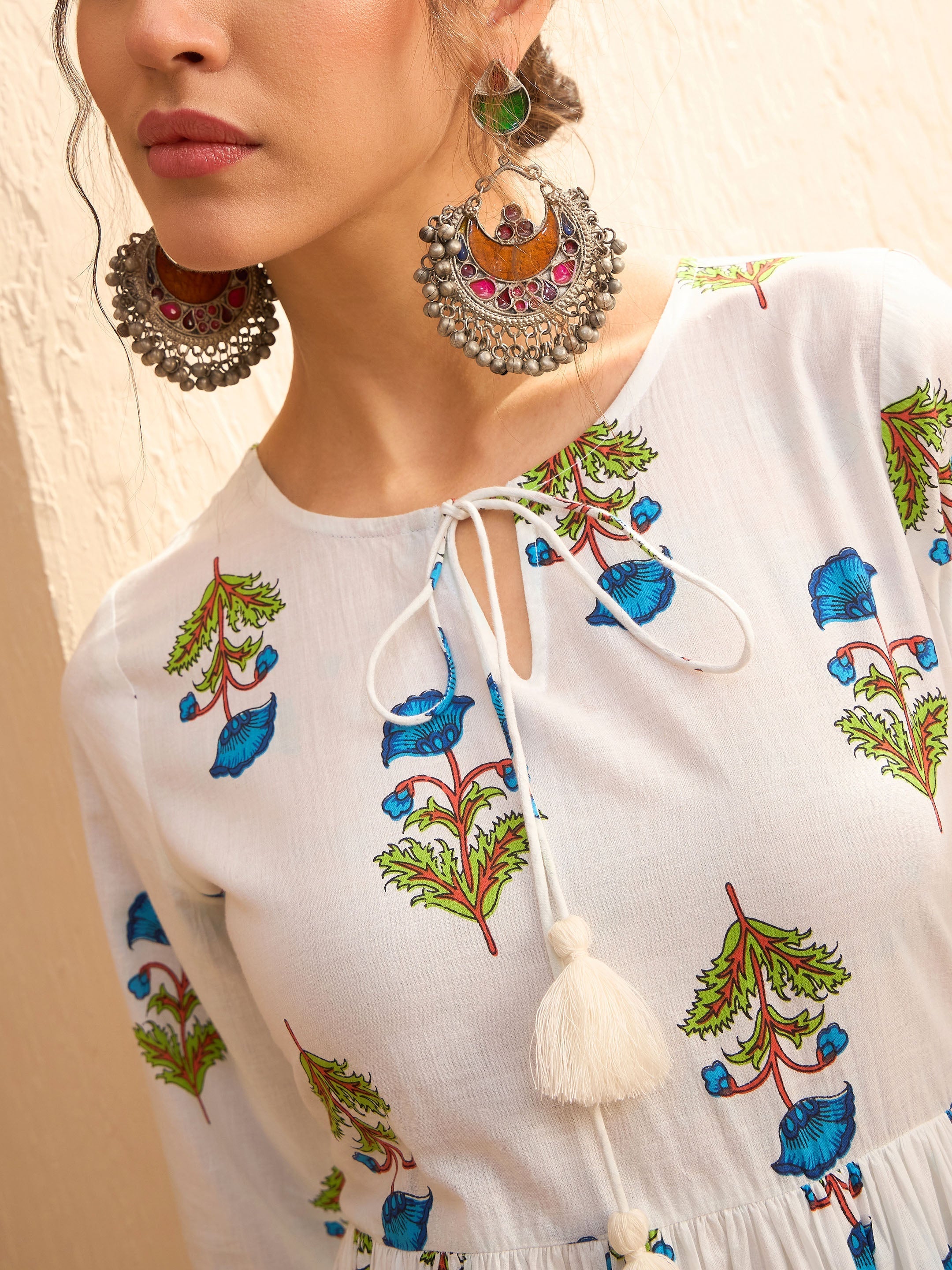 Women White Floral Front Dori Gathered Kurta With Straight Pants-SHKUR35011_SHPAN51179