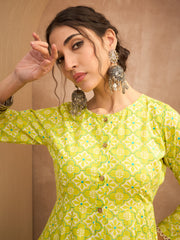 Women Lime Green Floral Buttonned Pocket Kurta-SHKUR35013