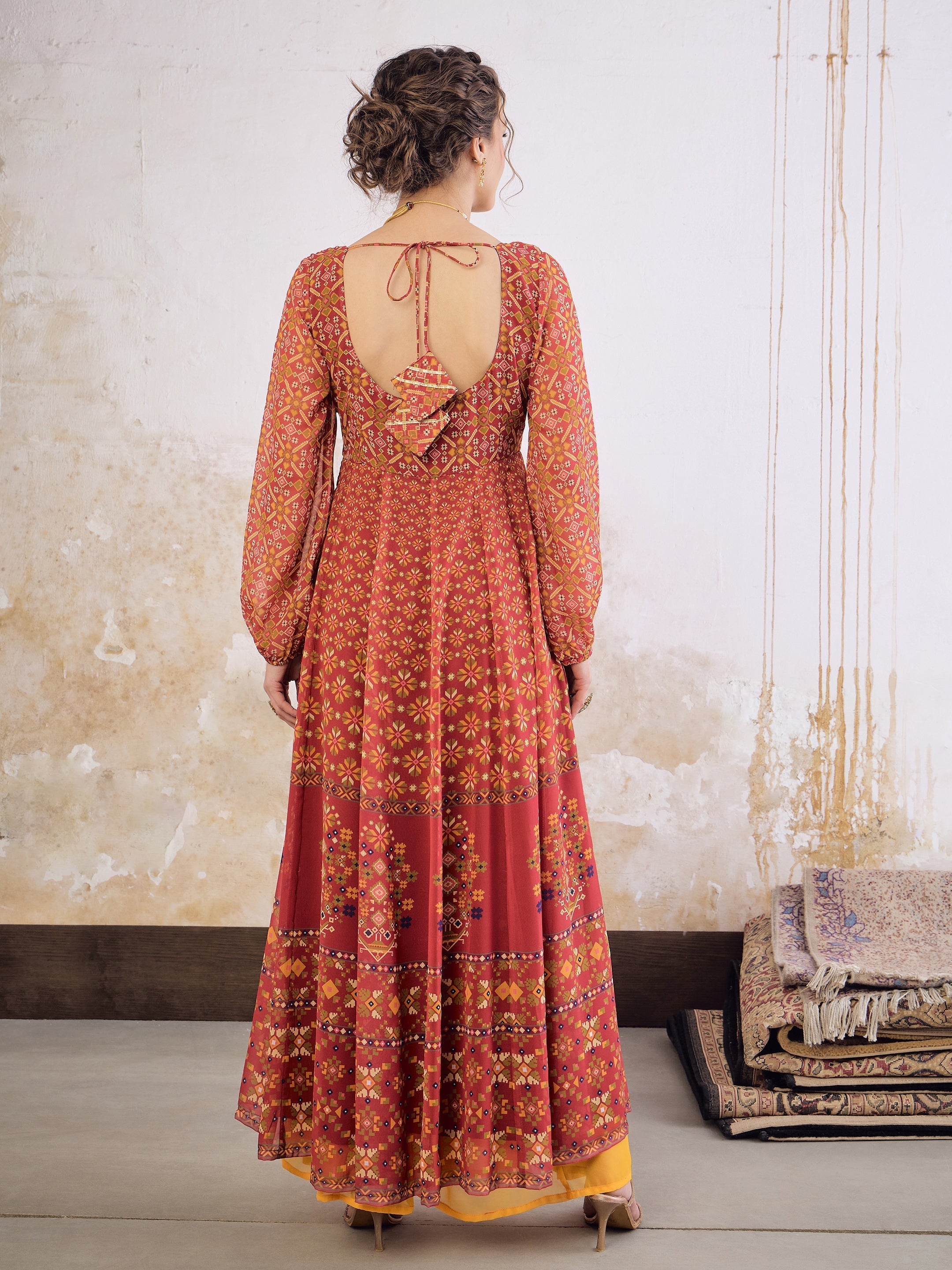 Women Maroon Floral Sweetheart Neck Anarkali Kurta-SHKUR35027