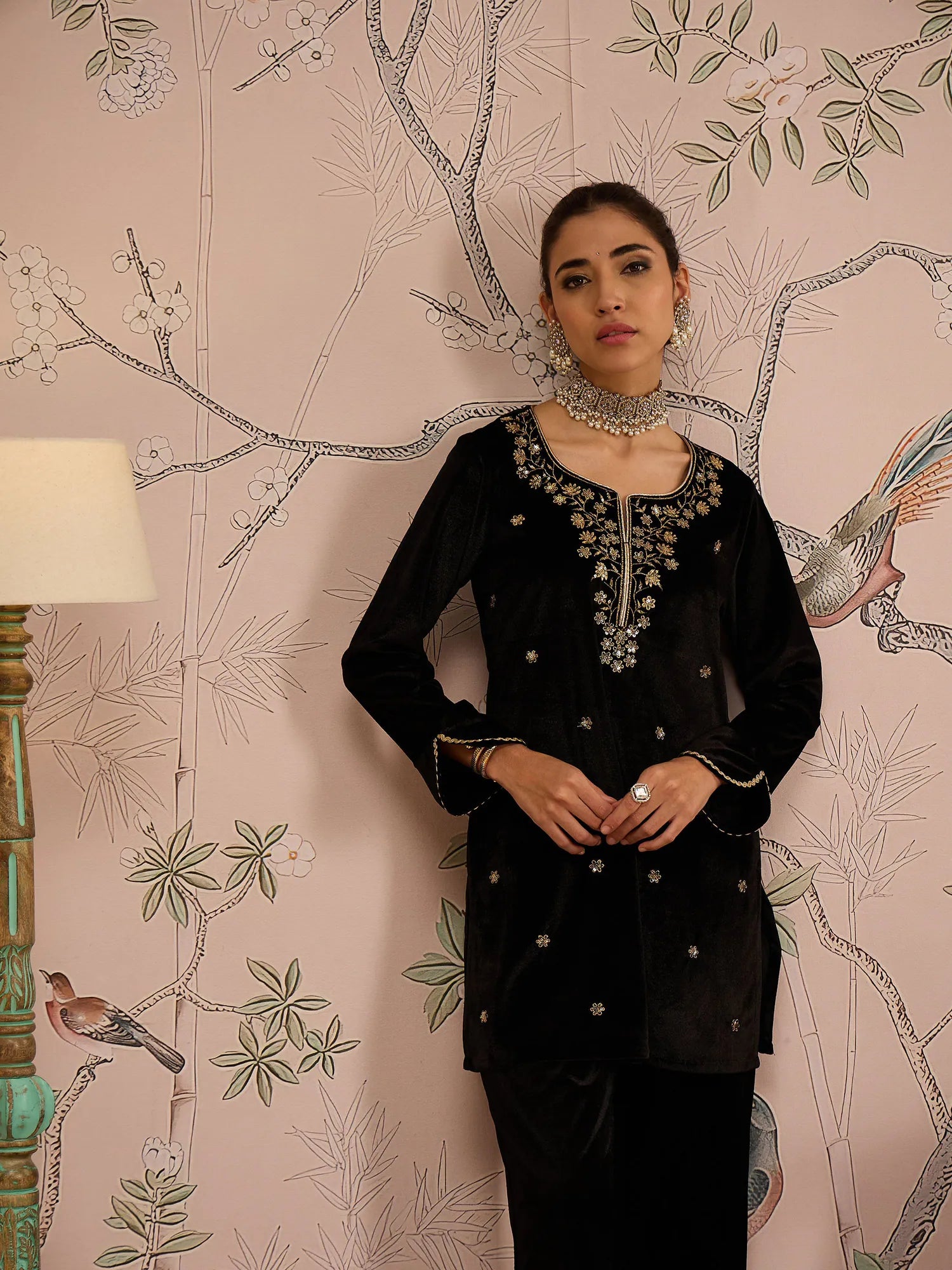 Black Velvet Embroidered Women's Kurta Sets With Straight Pants