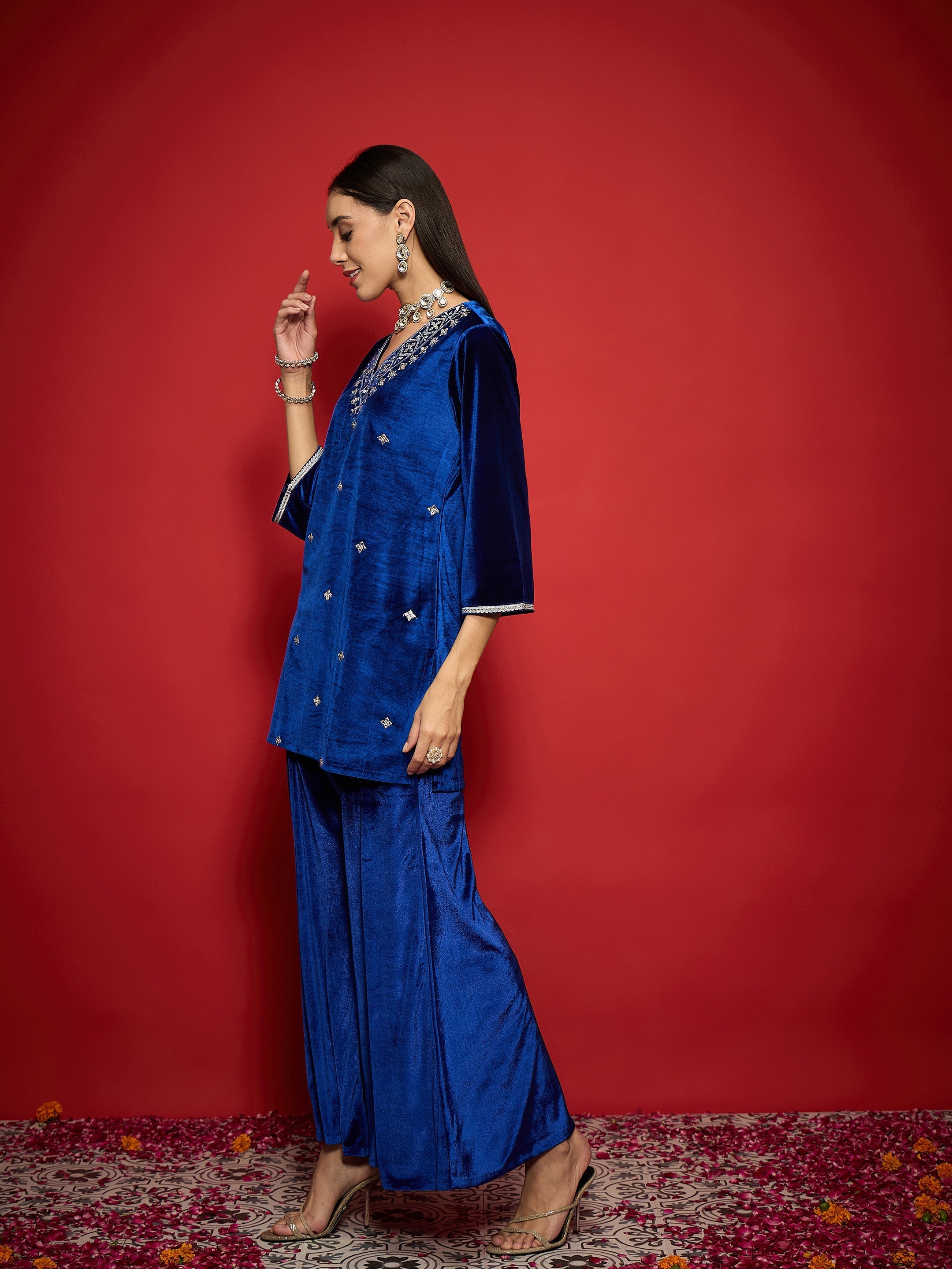 Women Royal Blue Velvet Emb V-Neck Short Kurta With Palazzos-SHSET96112