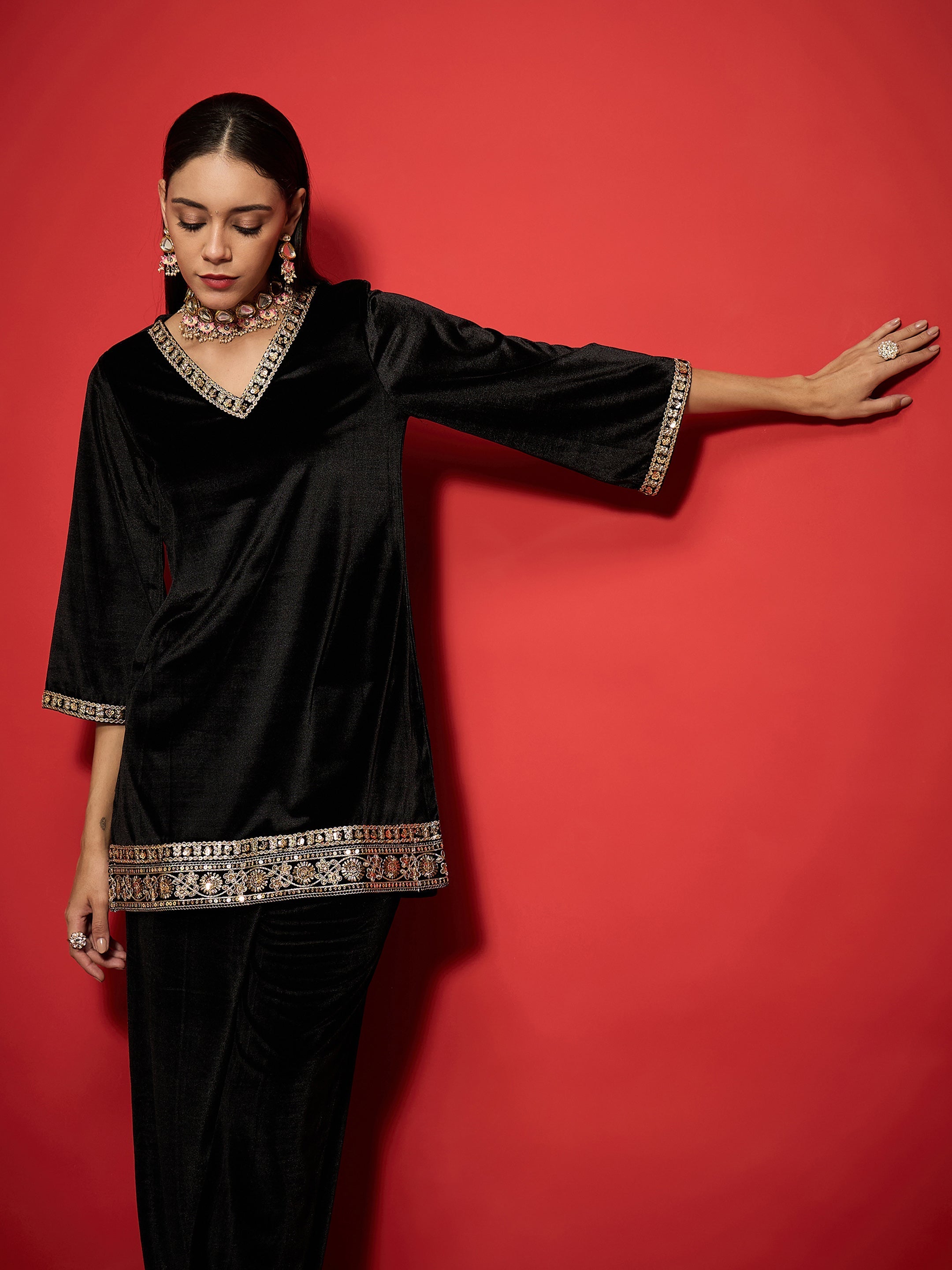 Women Black Velvet Emb V-Neck Short Kurta With Straight Pants-SHSET96114