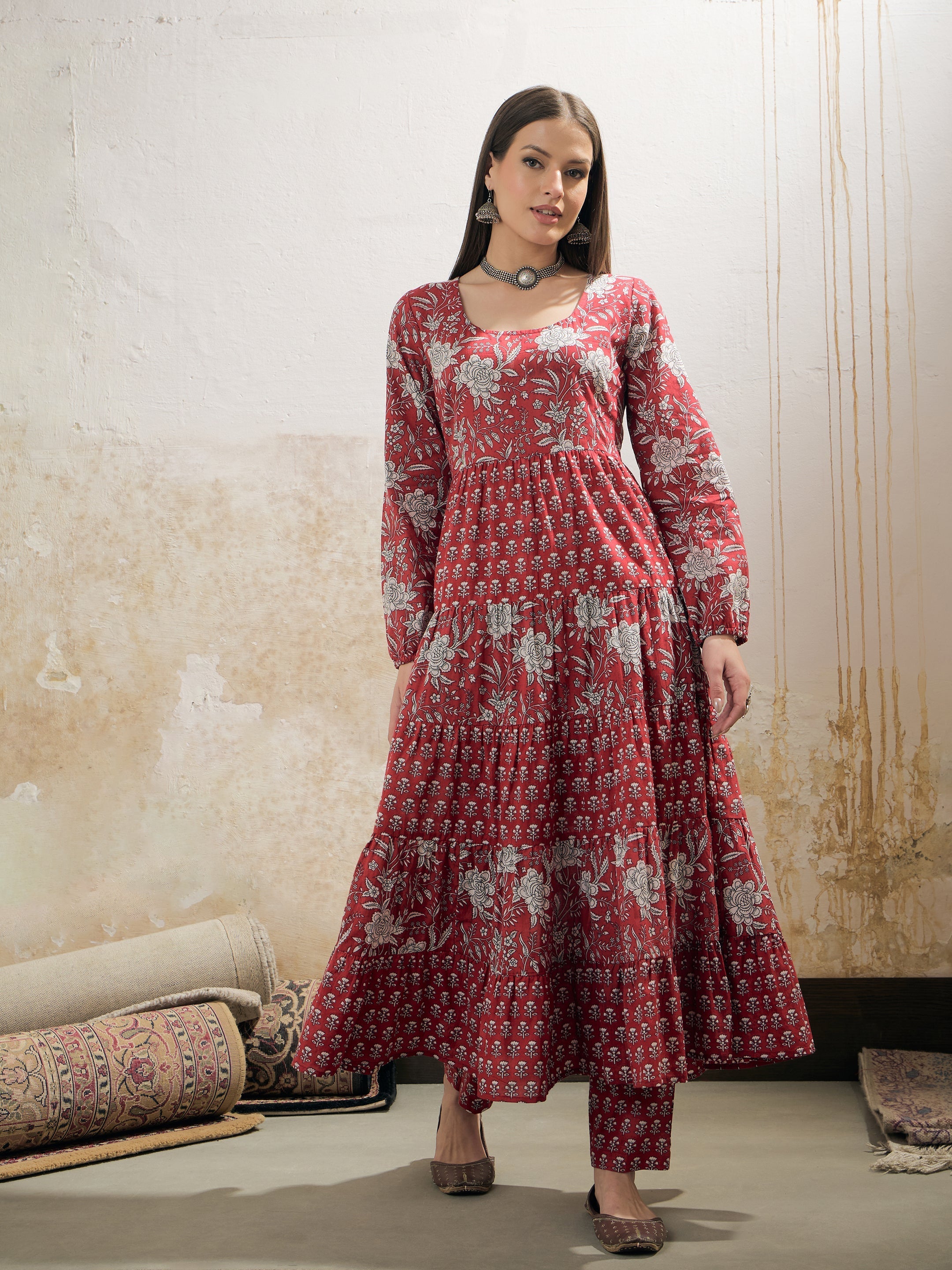 Women Maroon & White Cambric Tired Kurta With Pencil Pants-SHSET96256