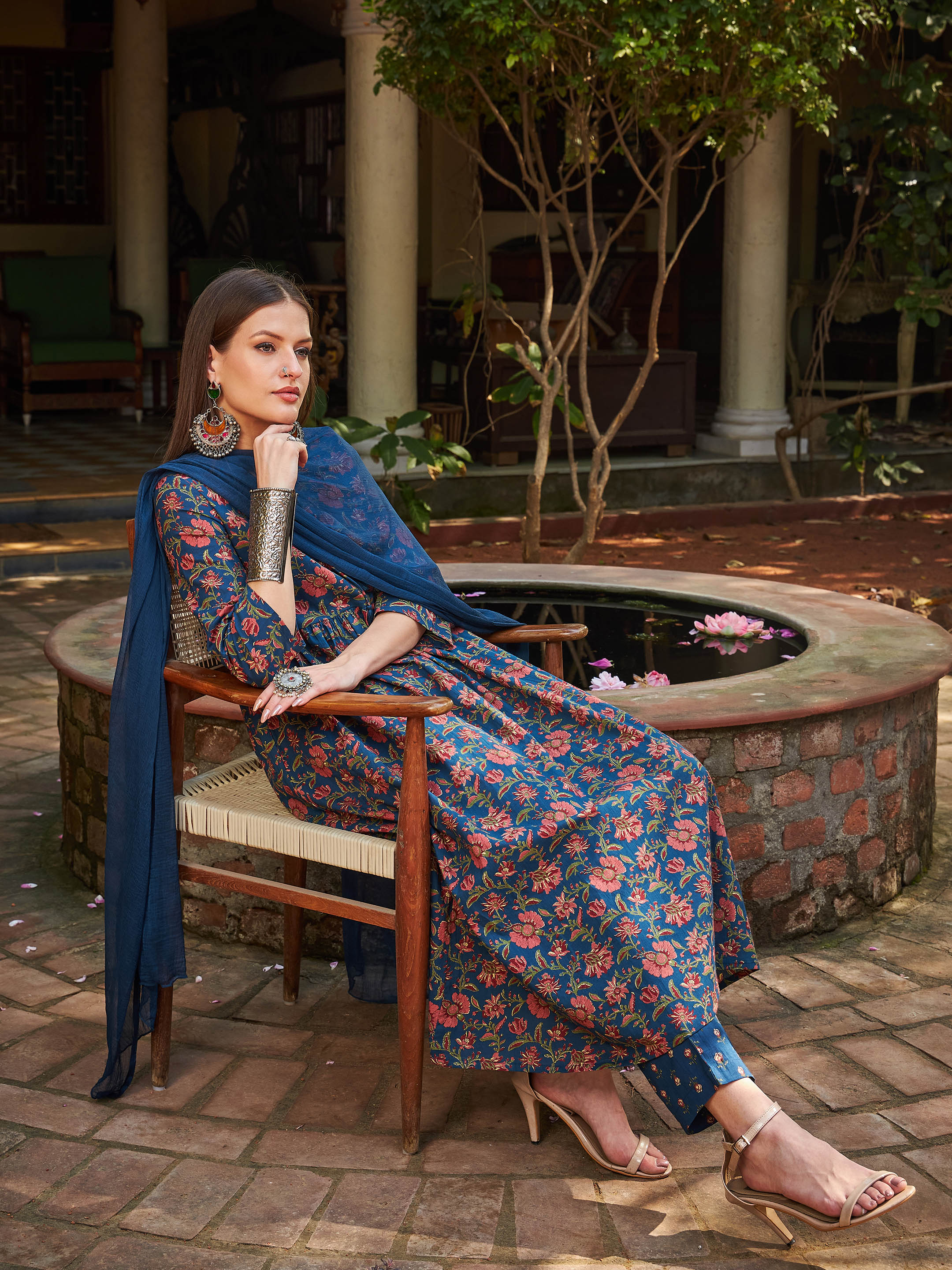 Women Navy Floral Front Dori Gathered Kurta With Pencil Pants & Dupatta-SHSET96295