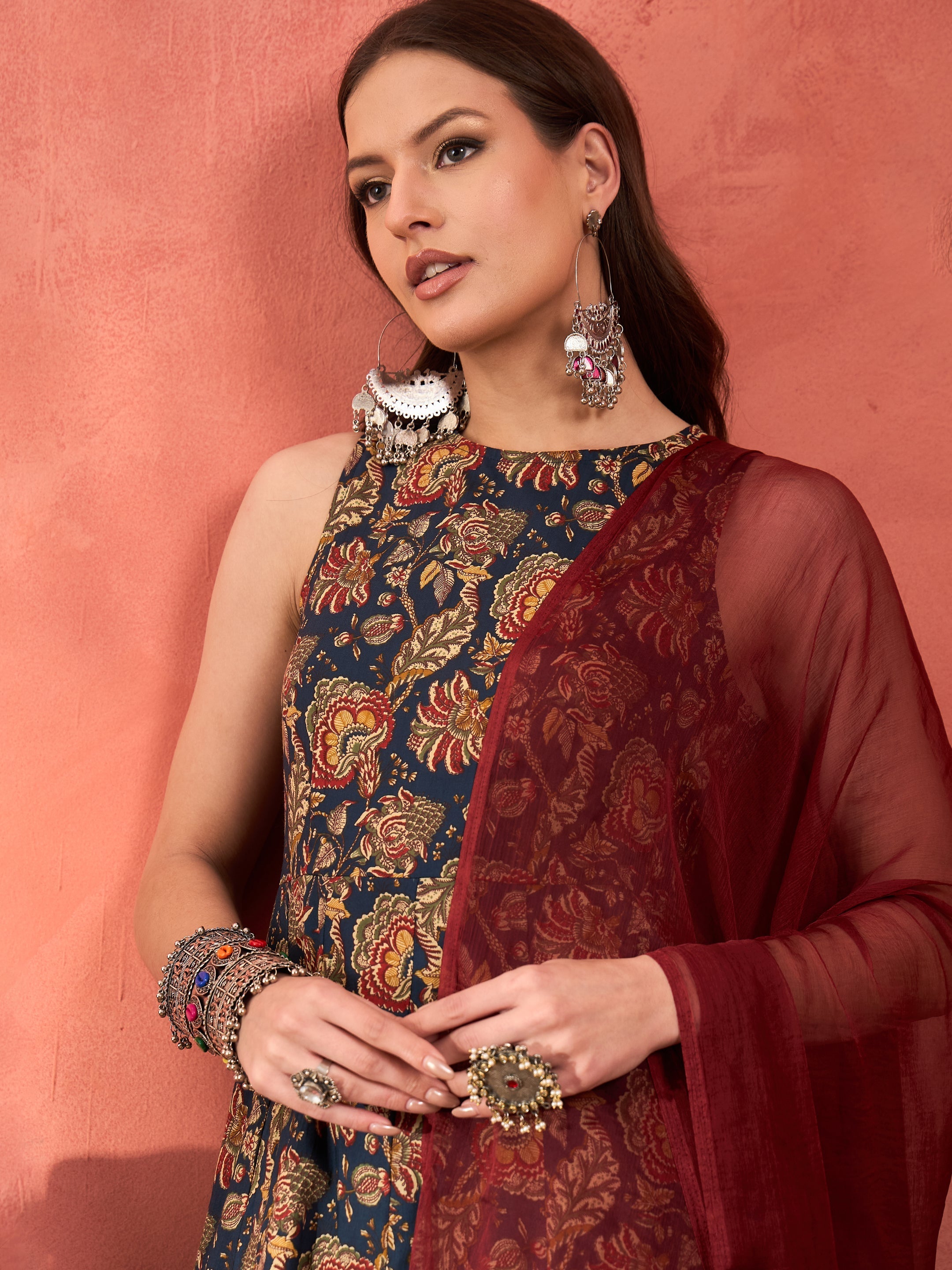 Women Navy Floral Sleeveless Kurta With Pencil Pants & Dupatta-SHSET96298