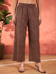 Women Navy Geometric Print Kurta With Pencil Pants & Dupatta-SHSET96313