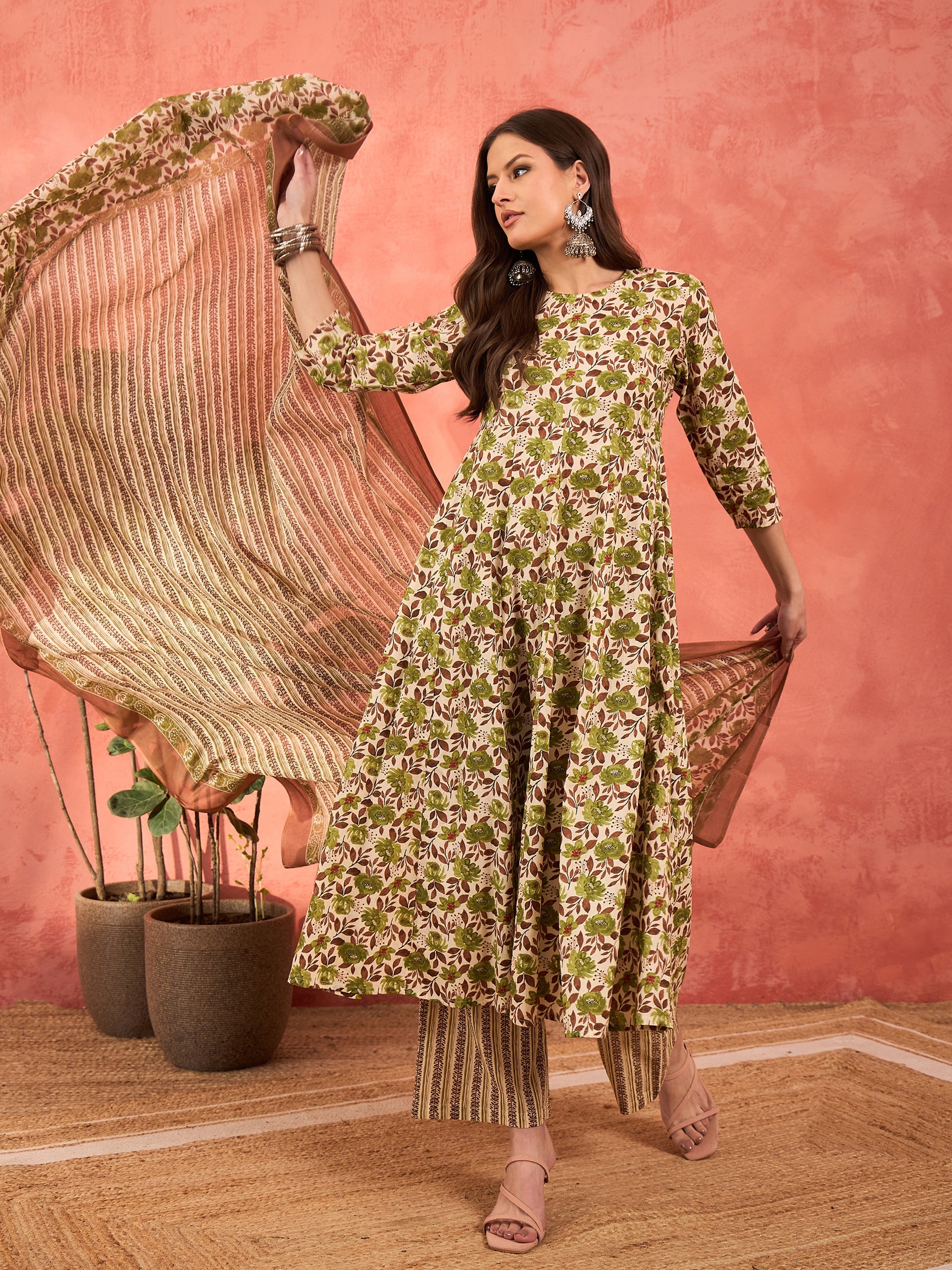 Women Off White & Green Floral Anarkali Kurta With Pencil Pants & Dupatta-SHSET96321