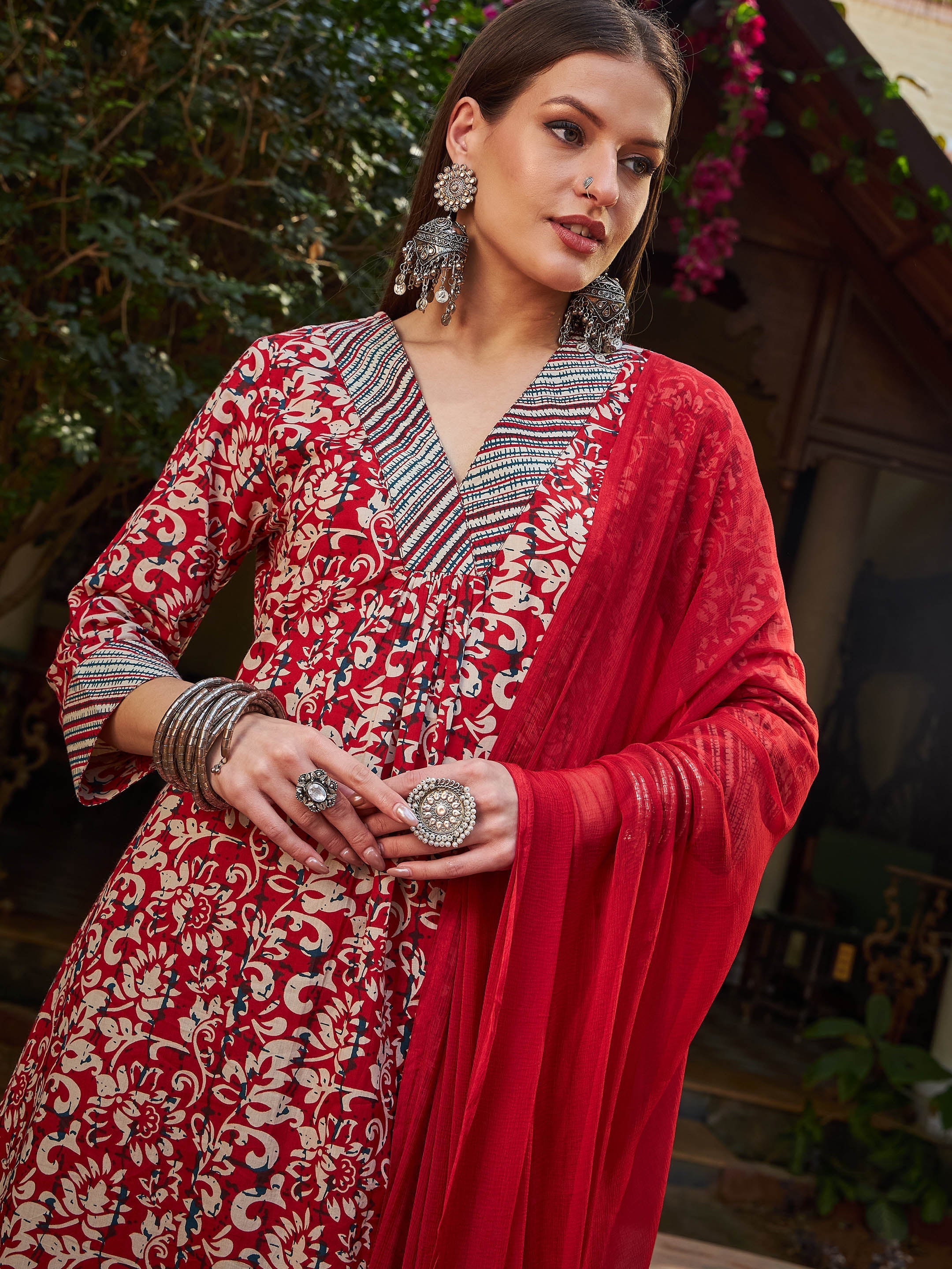 Women Maroon Geometric Print V Neck Kurta With Pencil Pants & Dupatta-SHSET96330