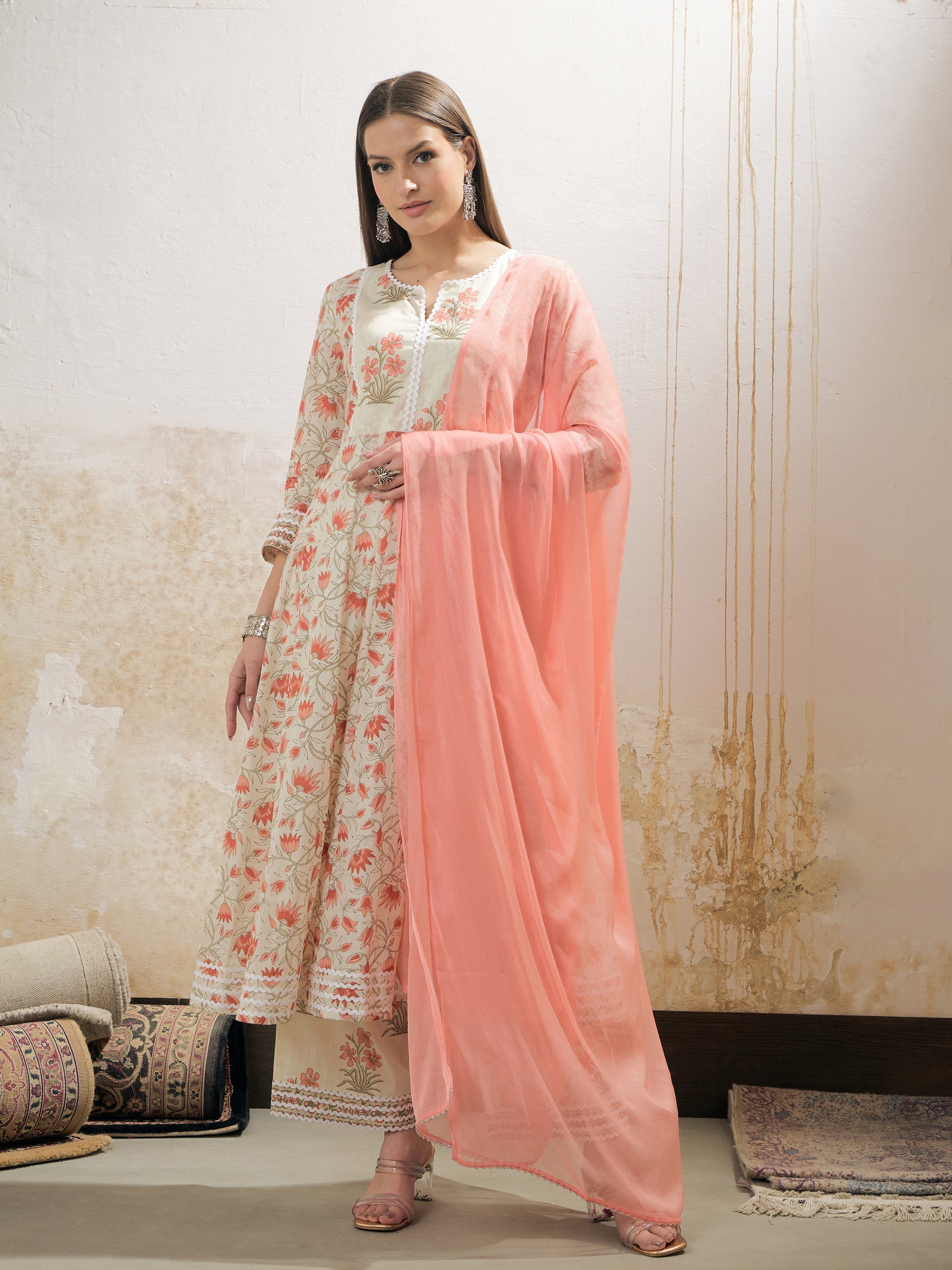 Women Off White & Red Floral Anarkali Kurta With Pencil Pants & Dupatta-SHSET96341