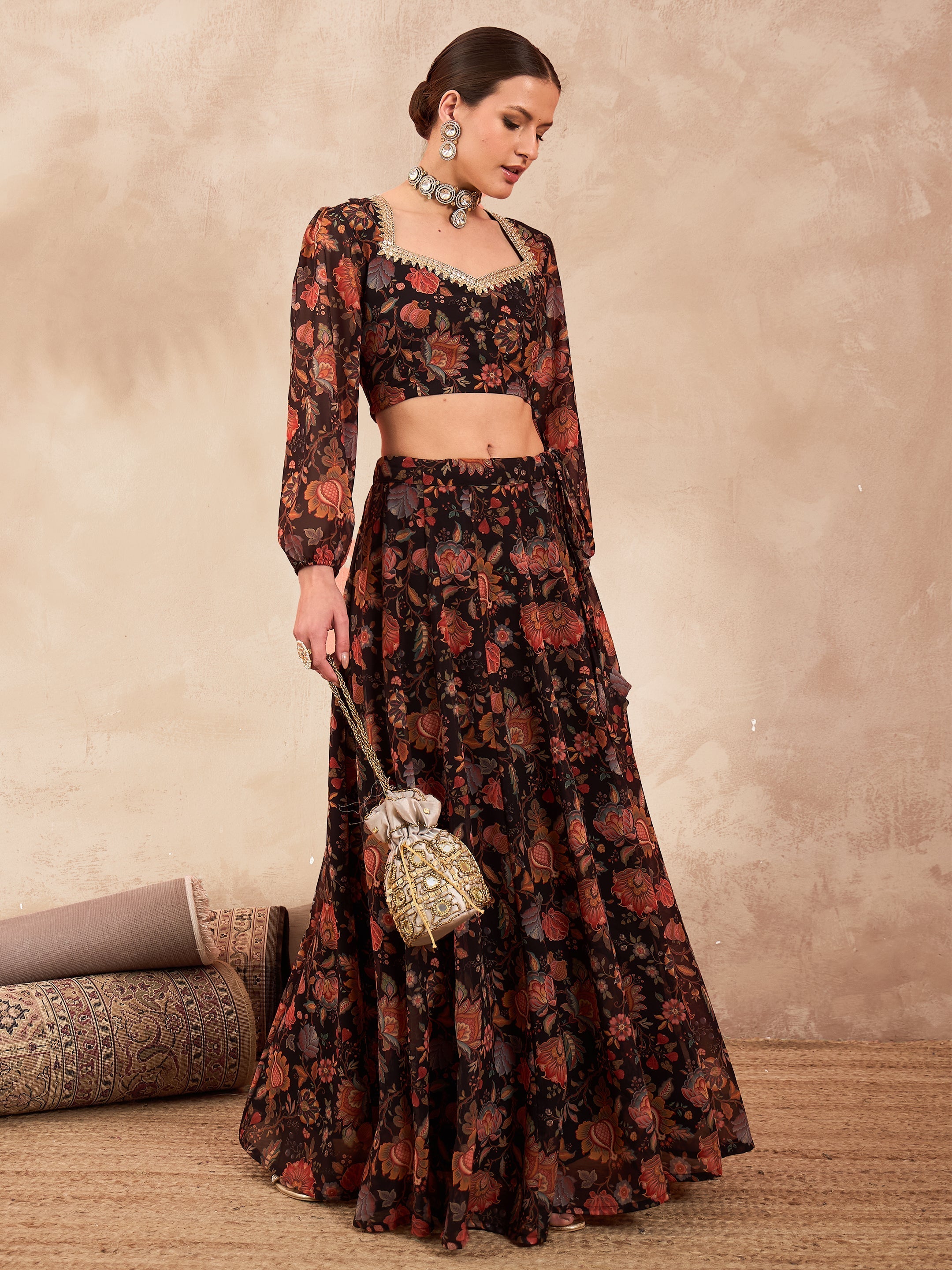 Women Black Floral Sweetheart Neck Crop Top With Anarkali Skirt-SHSET96365