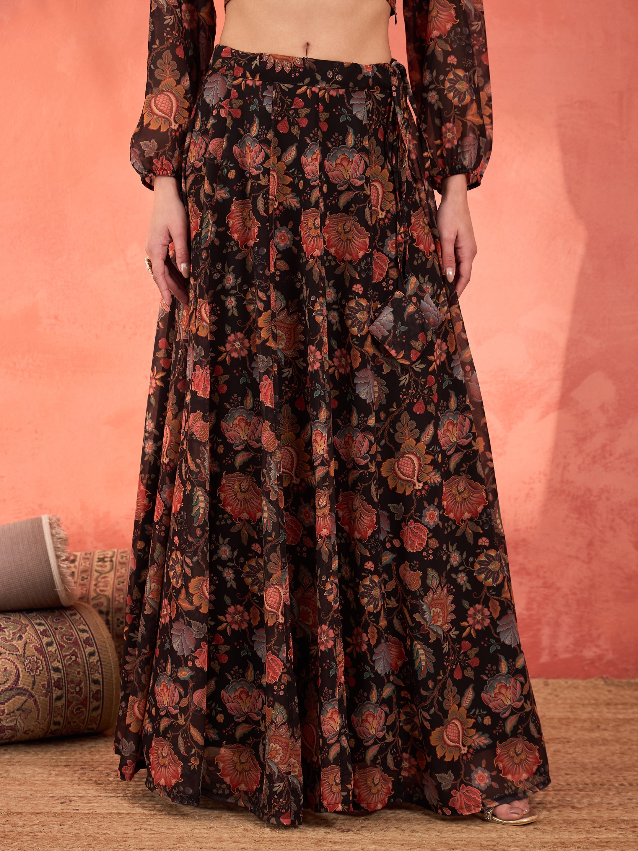 Women Black Floral Sweetheart Neck Crop Top With Anarkali Skirt-SHSET96365