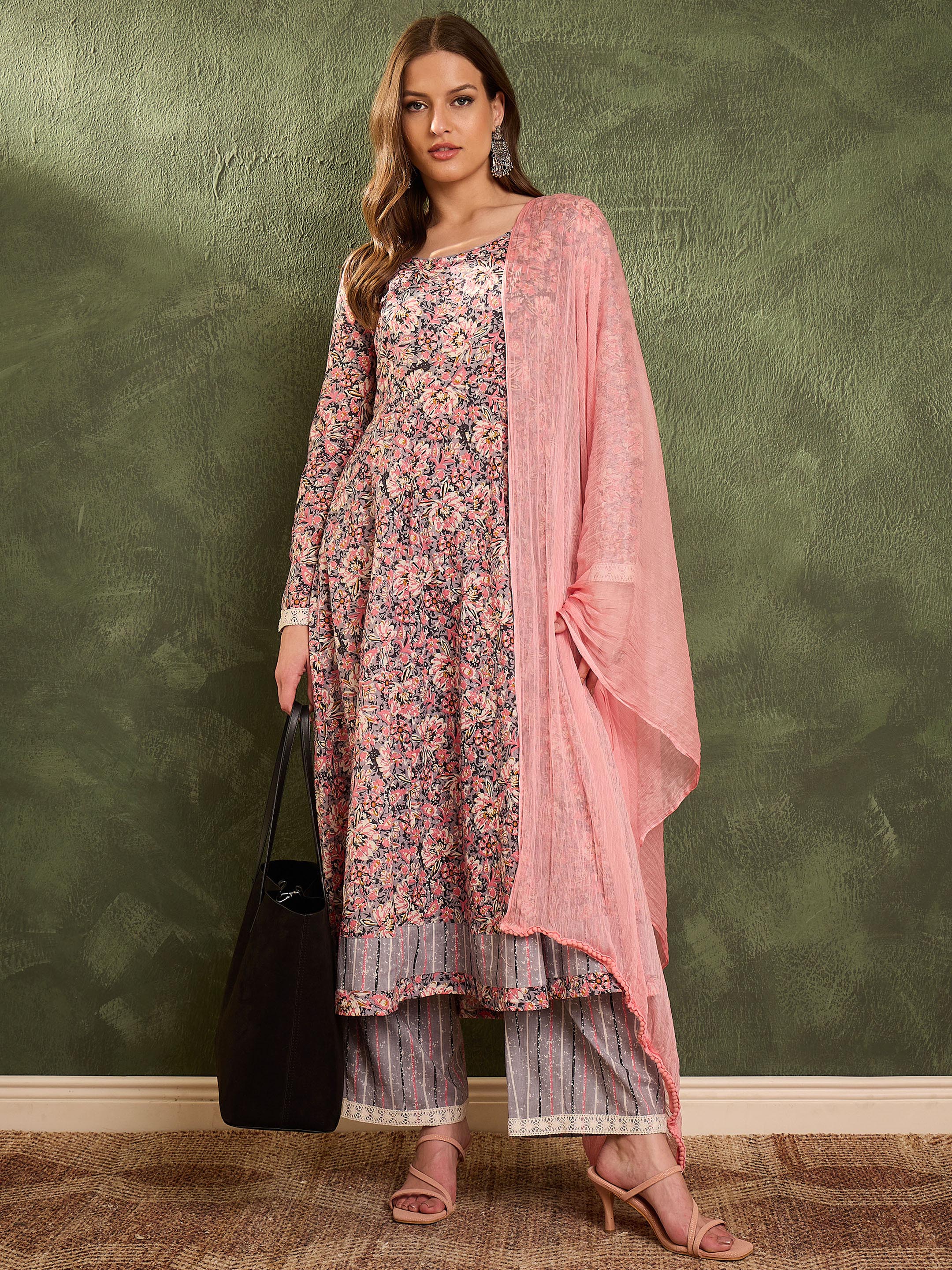 Women Pink & Grey Floral Anarkali Kurta Set with Dupatta-SHSET96459