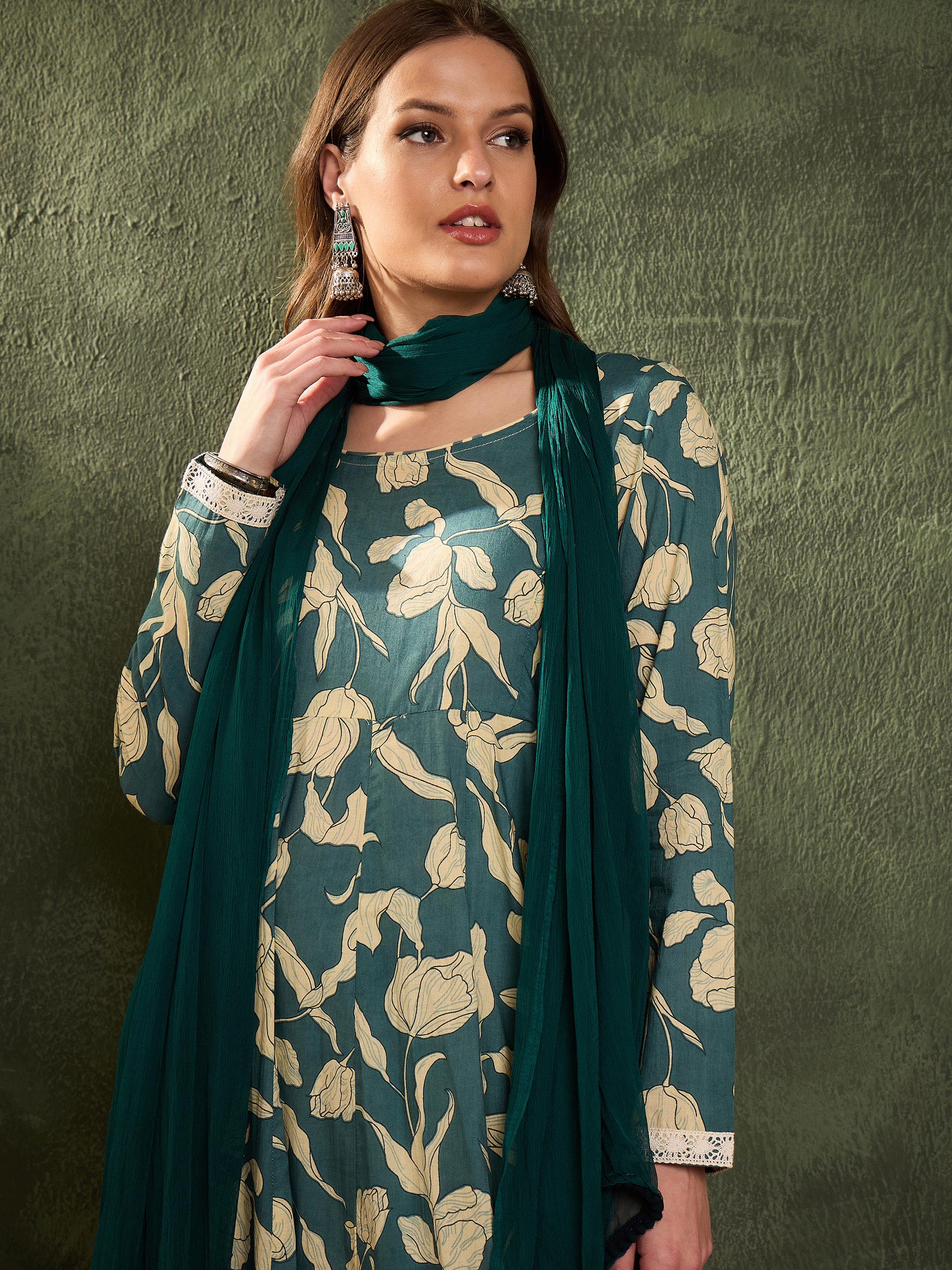 Women Sea Green & Beige Floral Anarkali kurta Set with Dupatta-SHSET96461