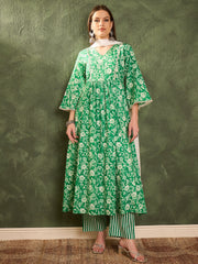 Women Green & White Floral Gathered Kurta Set with Dupatta-SHSET96464