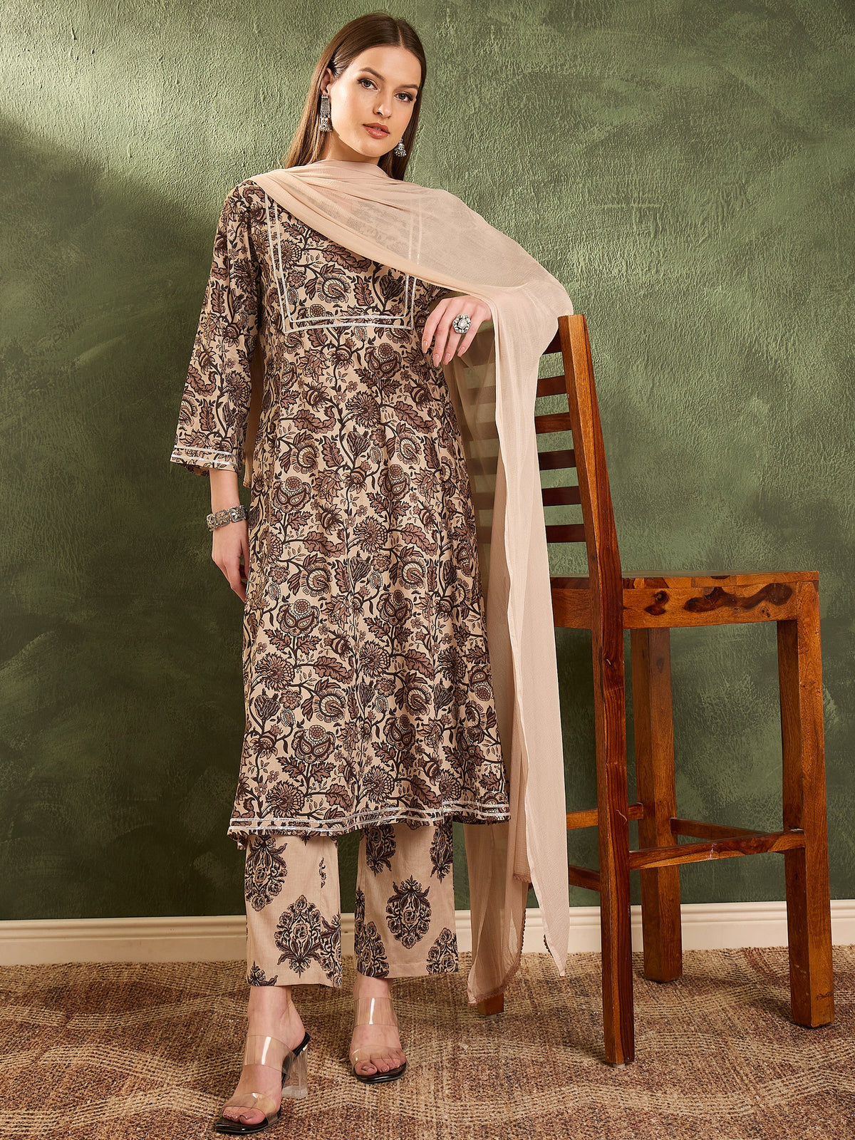 Women Brown & Beige Floral Yoke Kurta Set with Dupatta-SHSET96473
