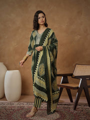 Women Green Floral Gathered Kurta With Pants & Dupatta-SHSET96557