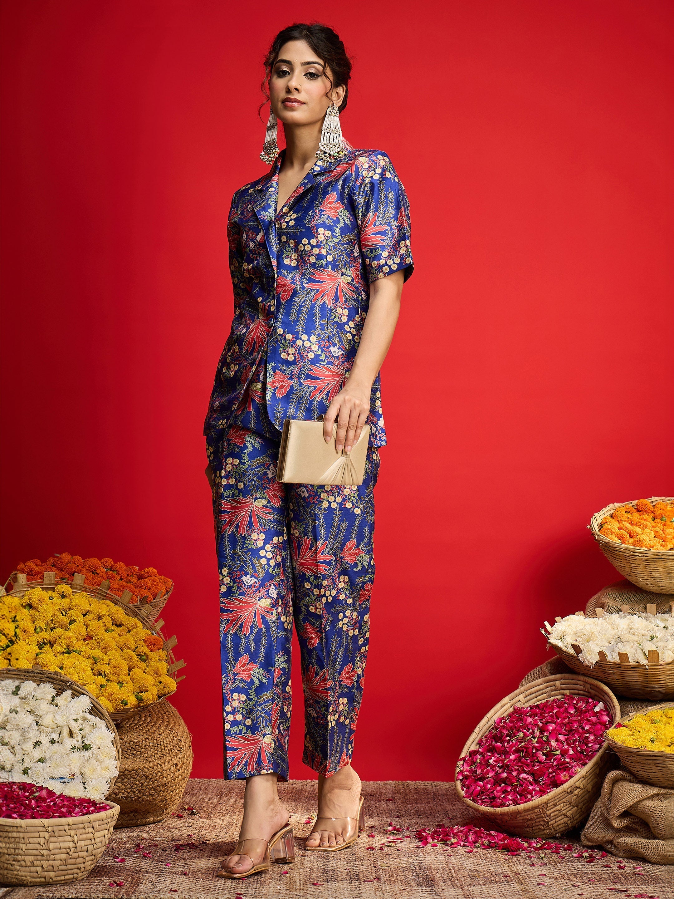 Women Navy Floral Blazer With Tapered Pants-SHSET96568