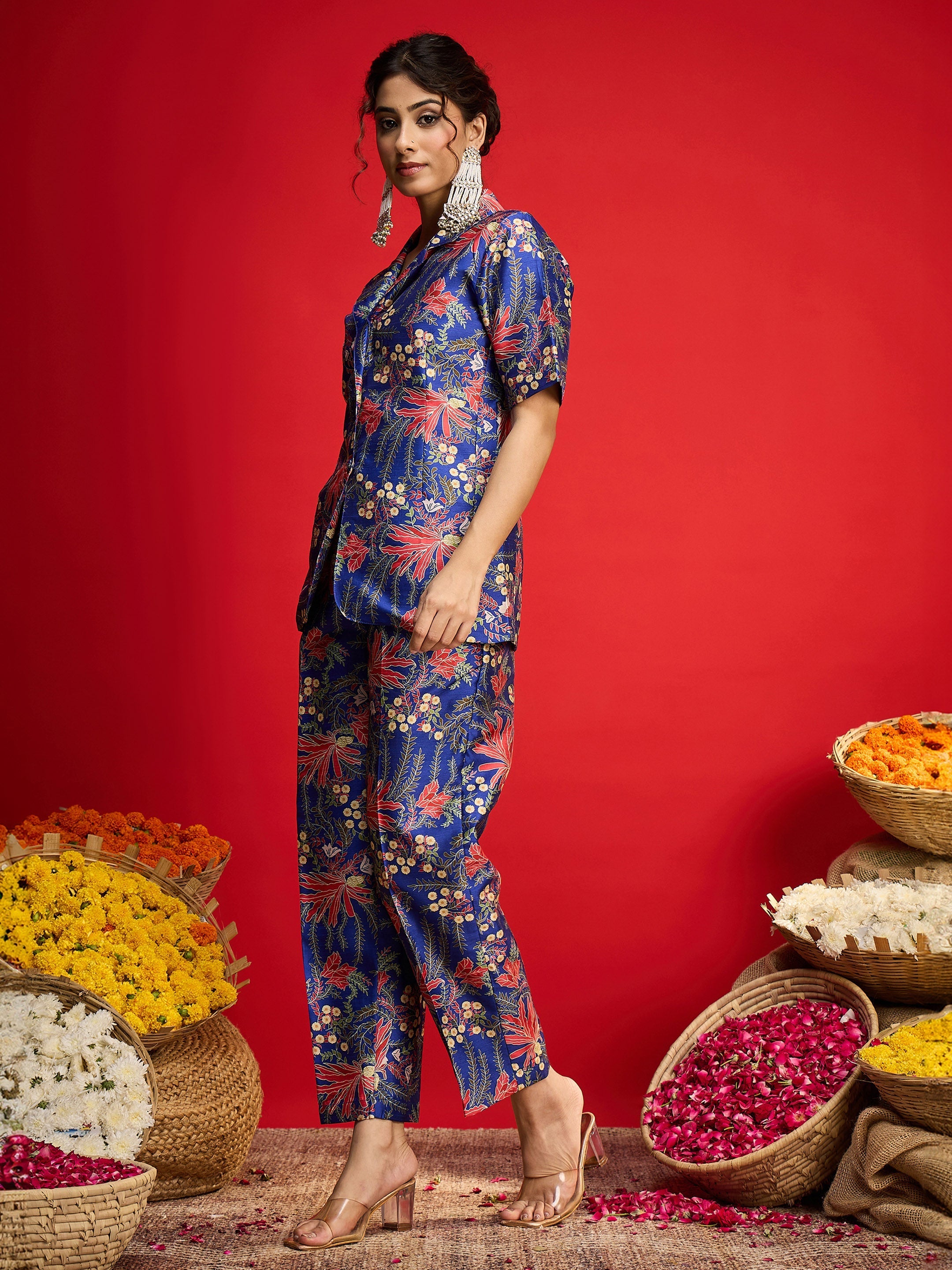 Women Navy Floral Blazer With Tapered Pants-SHSET96568