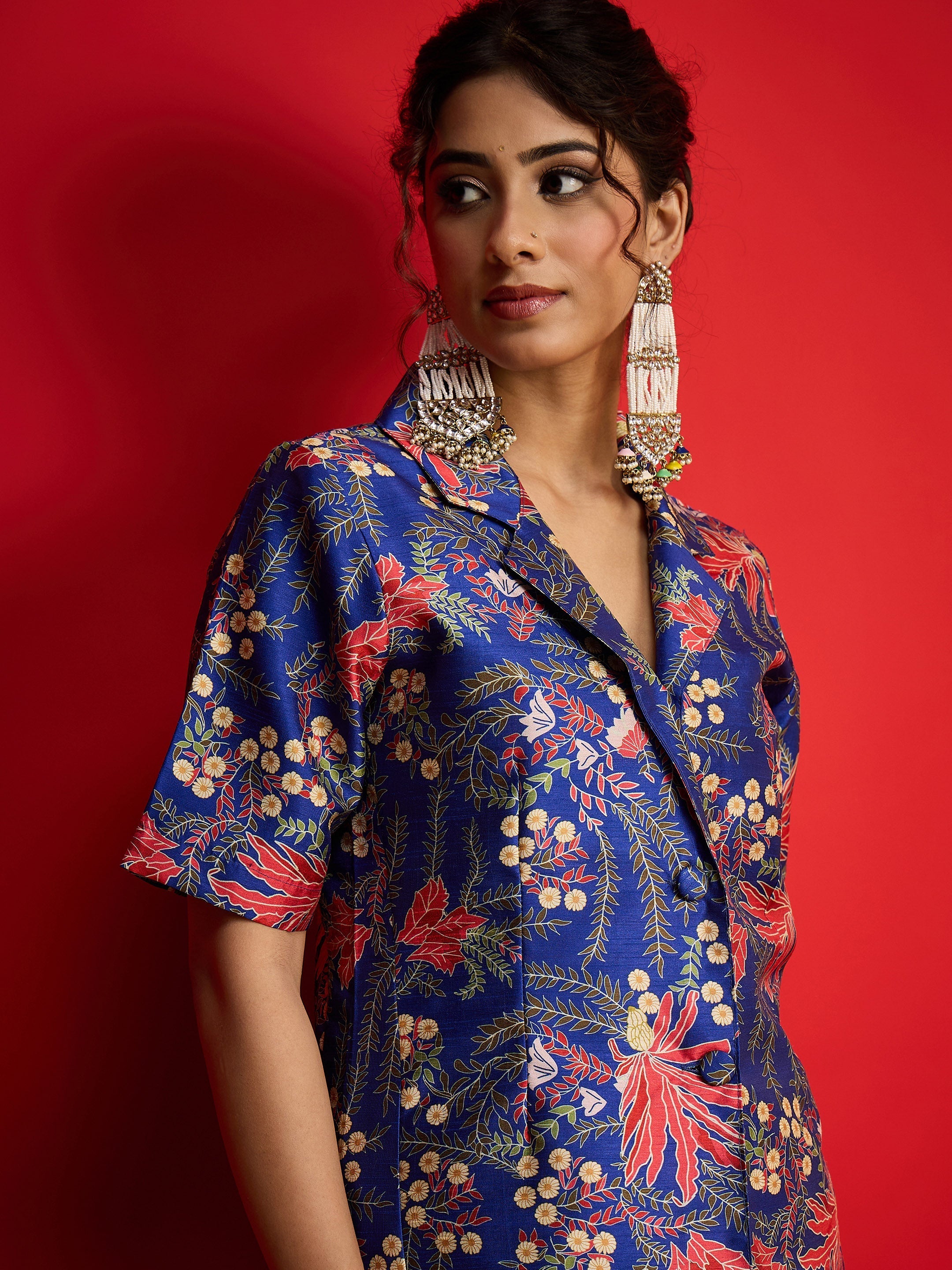 Women Navy Floral Blazer With Tapered Pants-SHSET96568