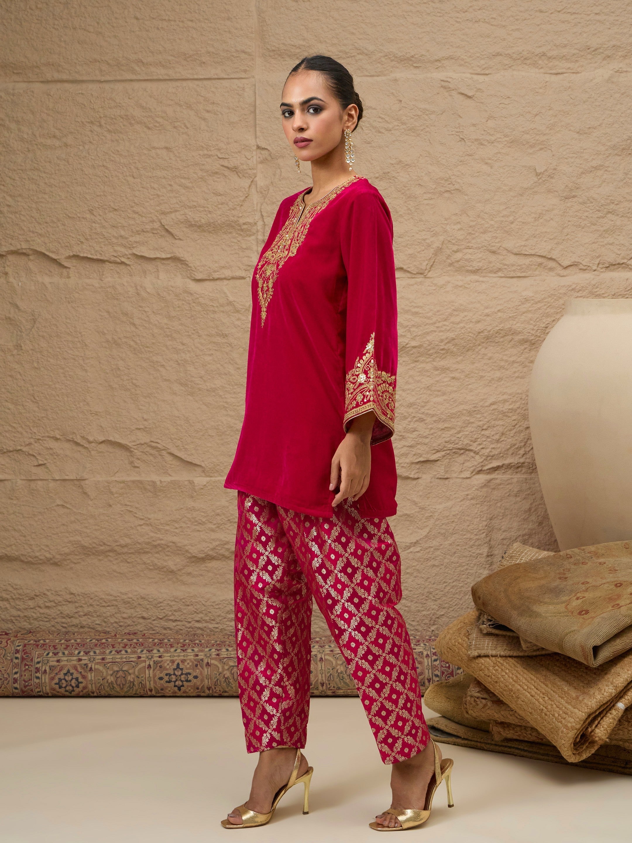 Women Fuchsia Velvet Embroidered Short Kurta With Farshi Salwar-SHSET96614XS