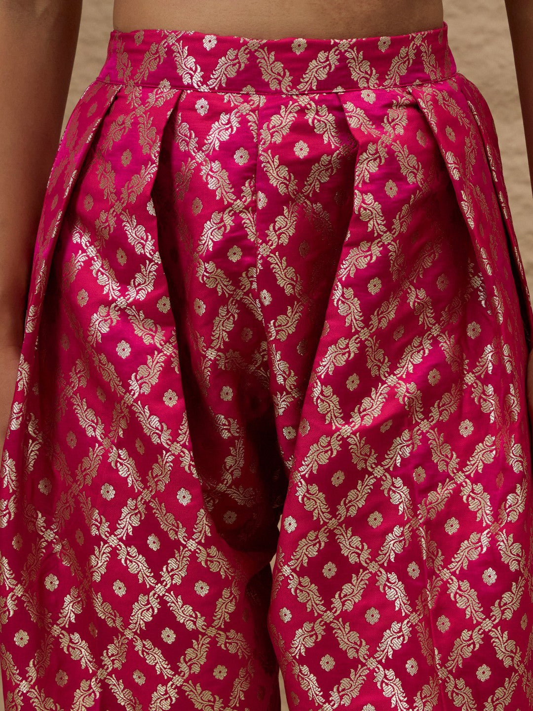 DesiQlo Fuchsia Velvet Embroidered Short Kurta With Farshi Salwar
