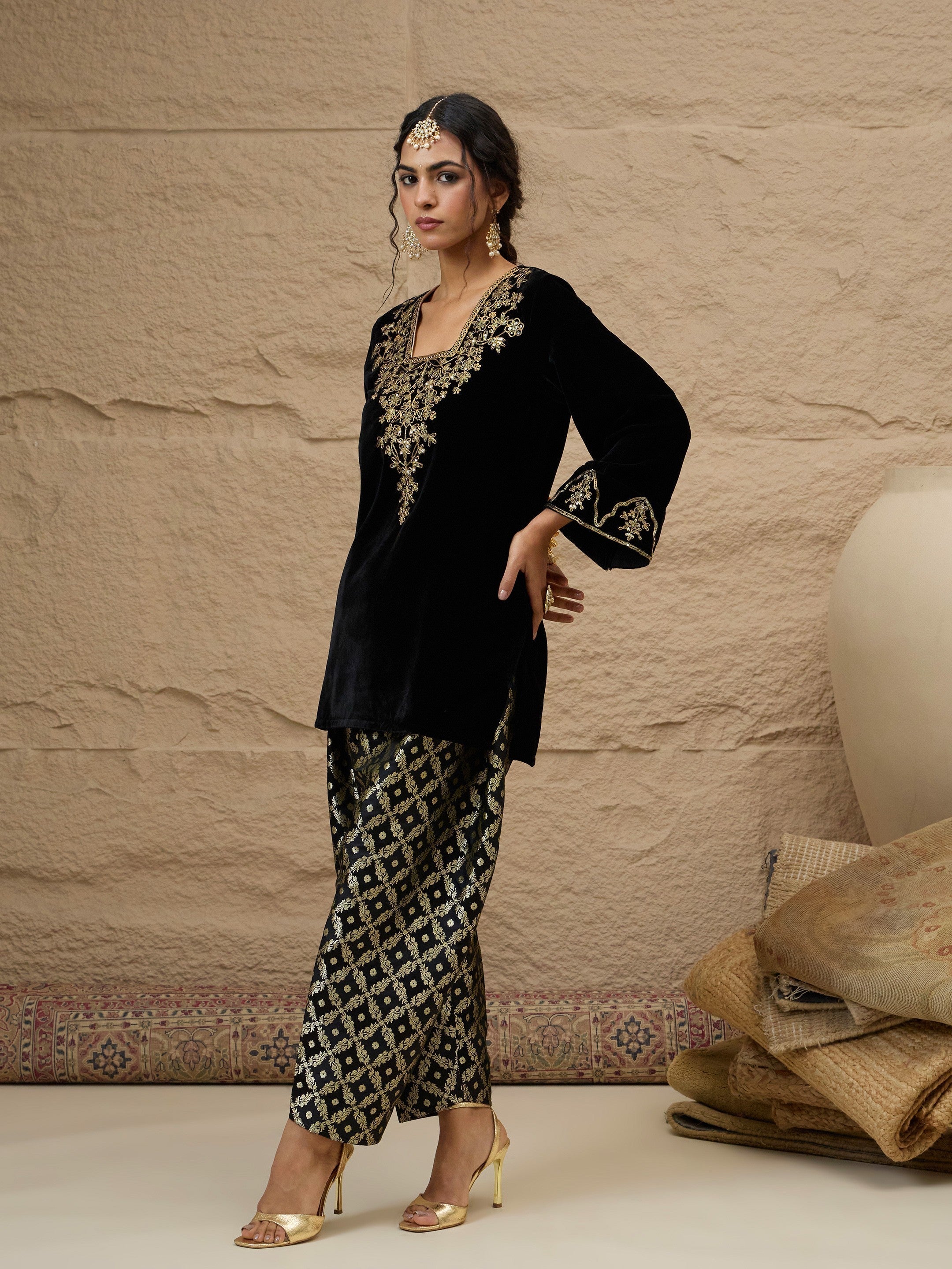 Women Black Velvet Embroidered Short Kurta With Farshi Salwar-SHSET96616XS