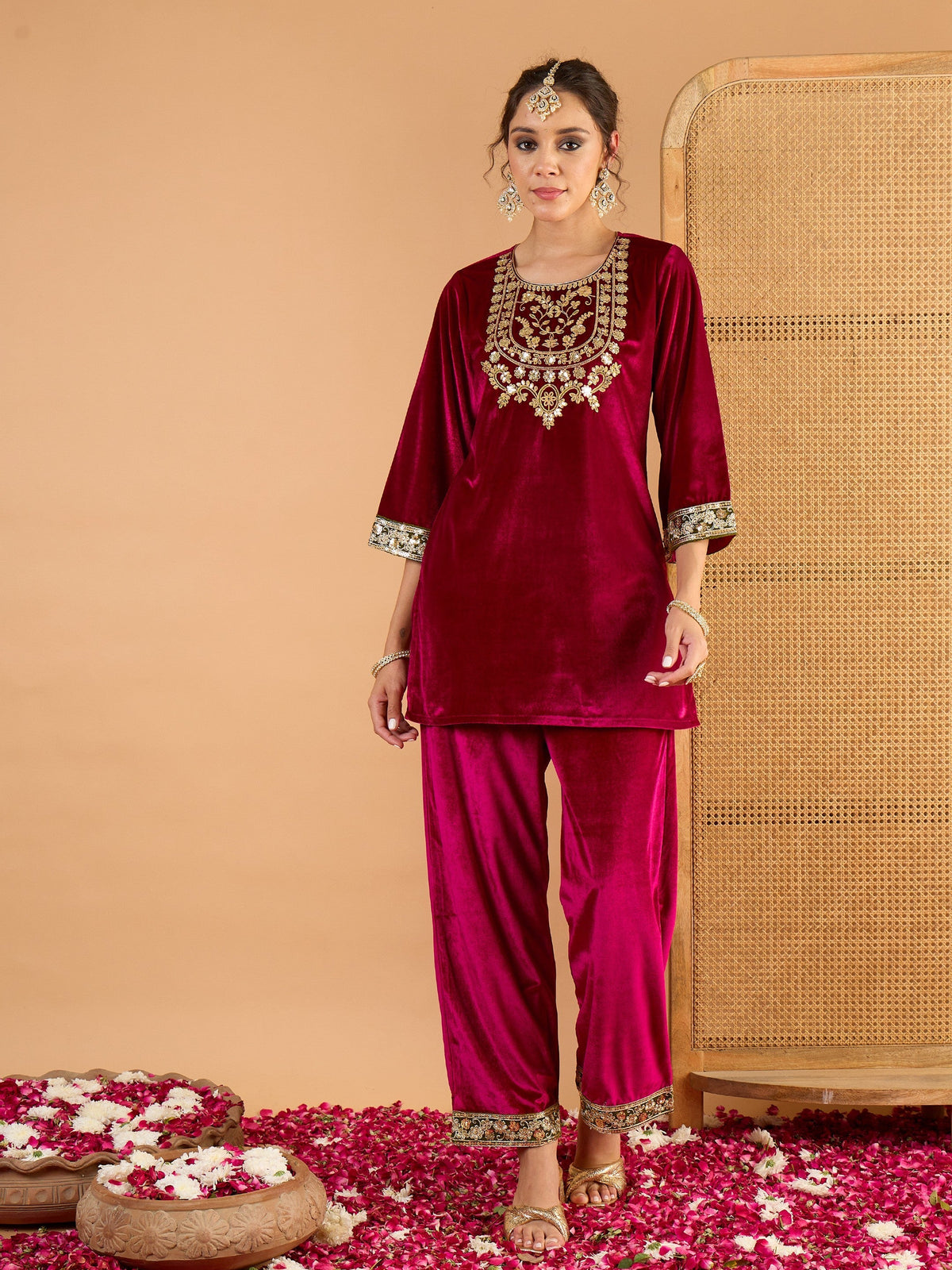 Women Fuchsia Velvet Embroidered Short Kurta With Straight Pants-SHSET96650